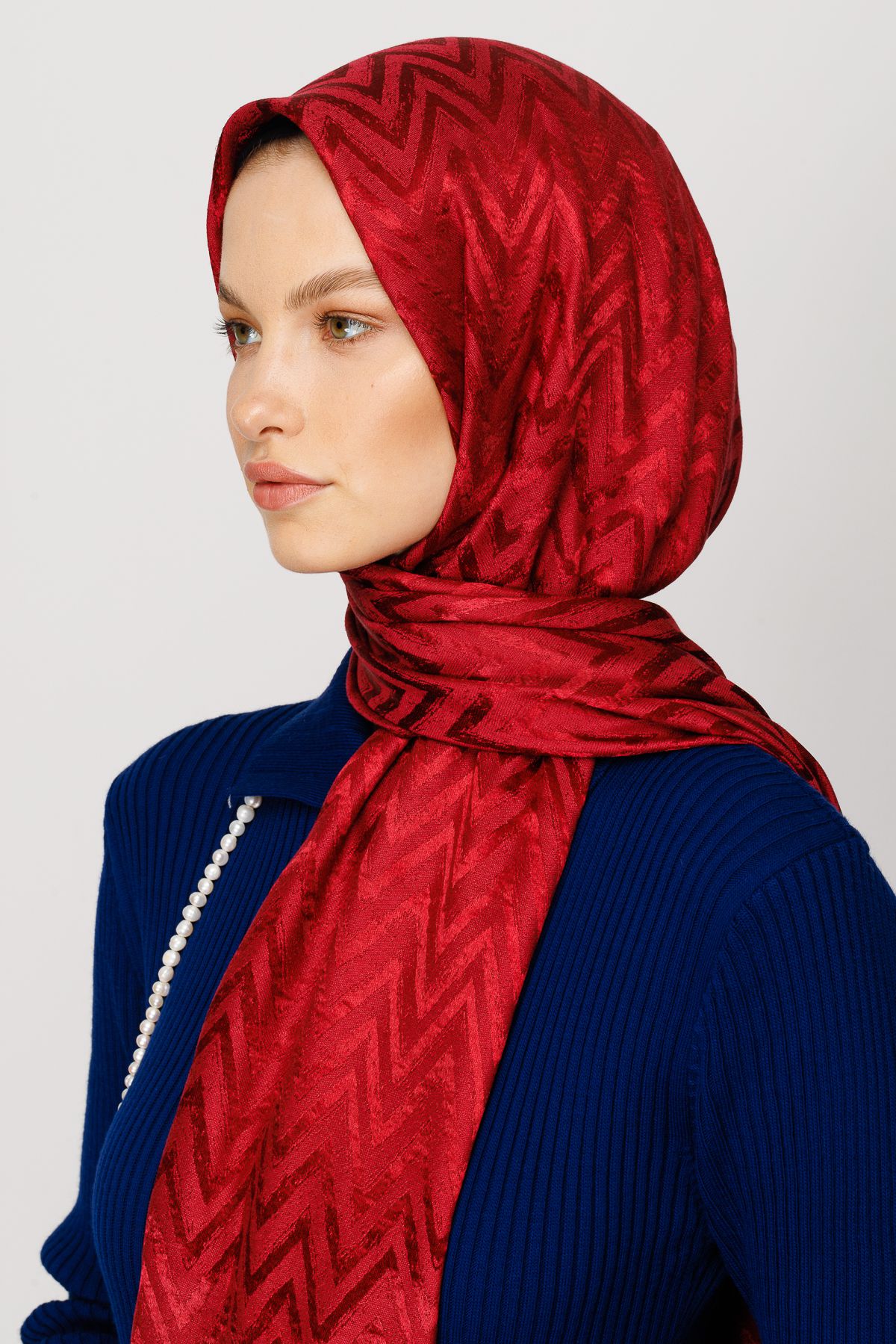 Zigzag Pattern Shiny Jacquard Shawl - Cherry Bruise