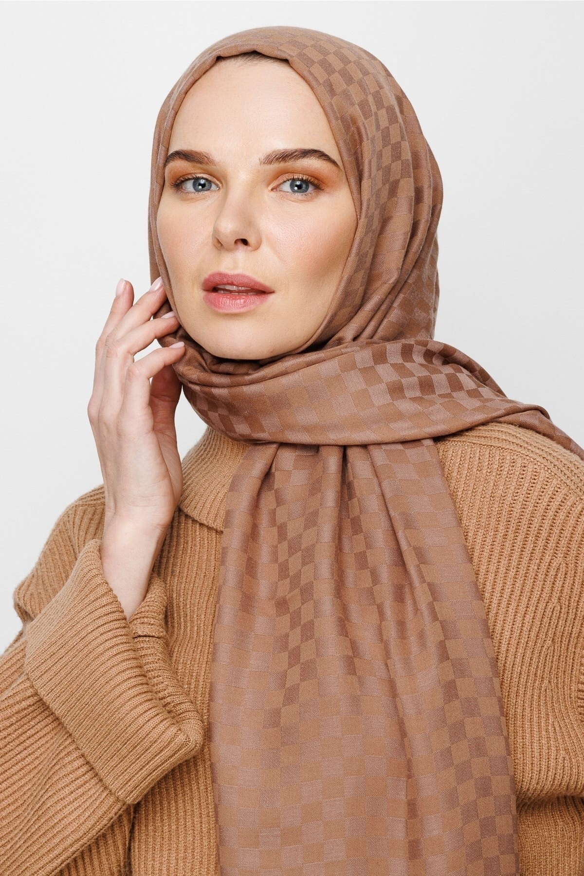 Square Pattern Cotton Jacquard Hijab