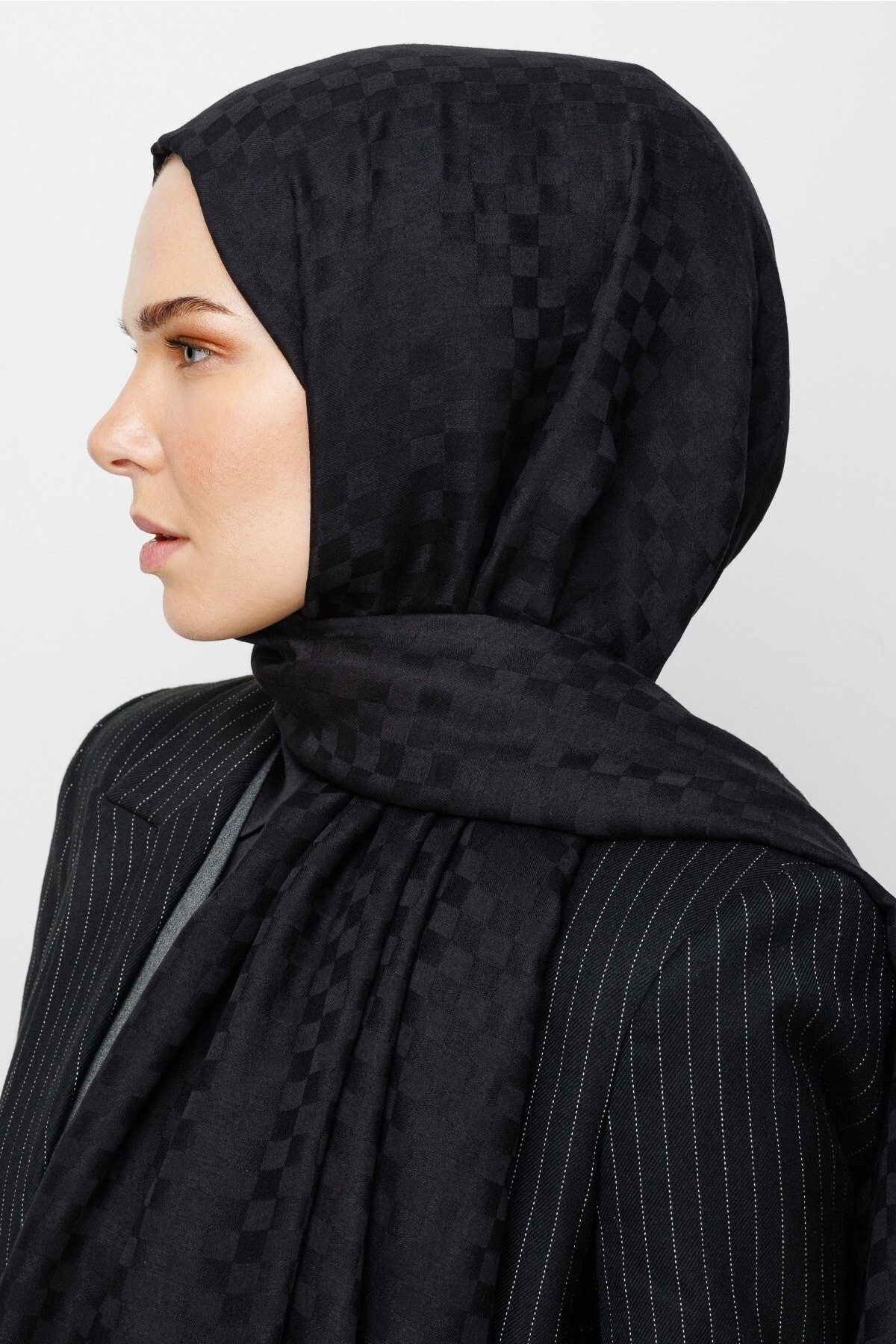 Square Pattern Cotton Jacquard Hijab