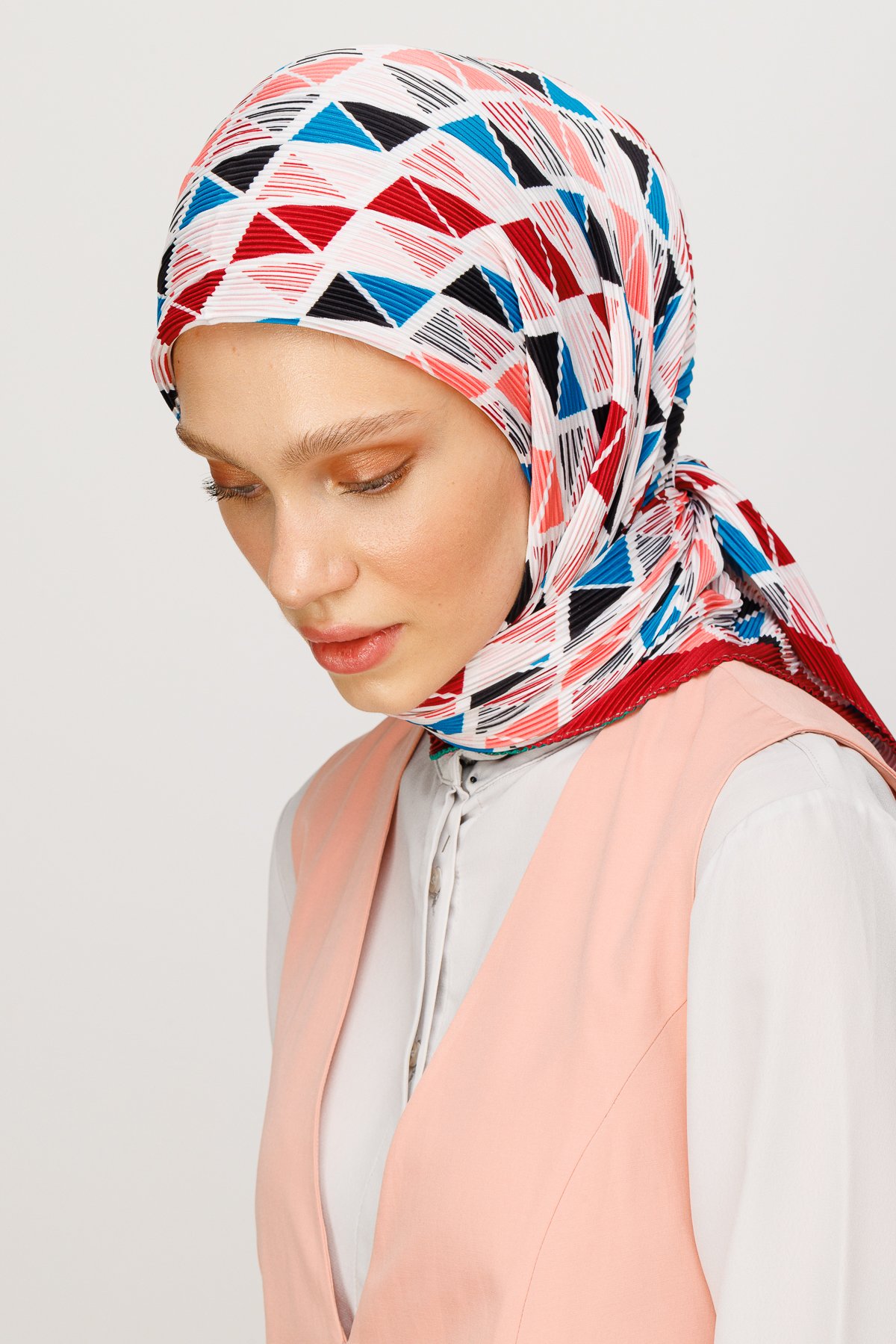 Prism Pattern Pleated Scarf - Tile