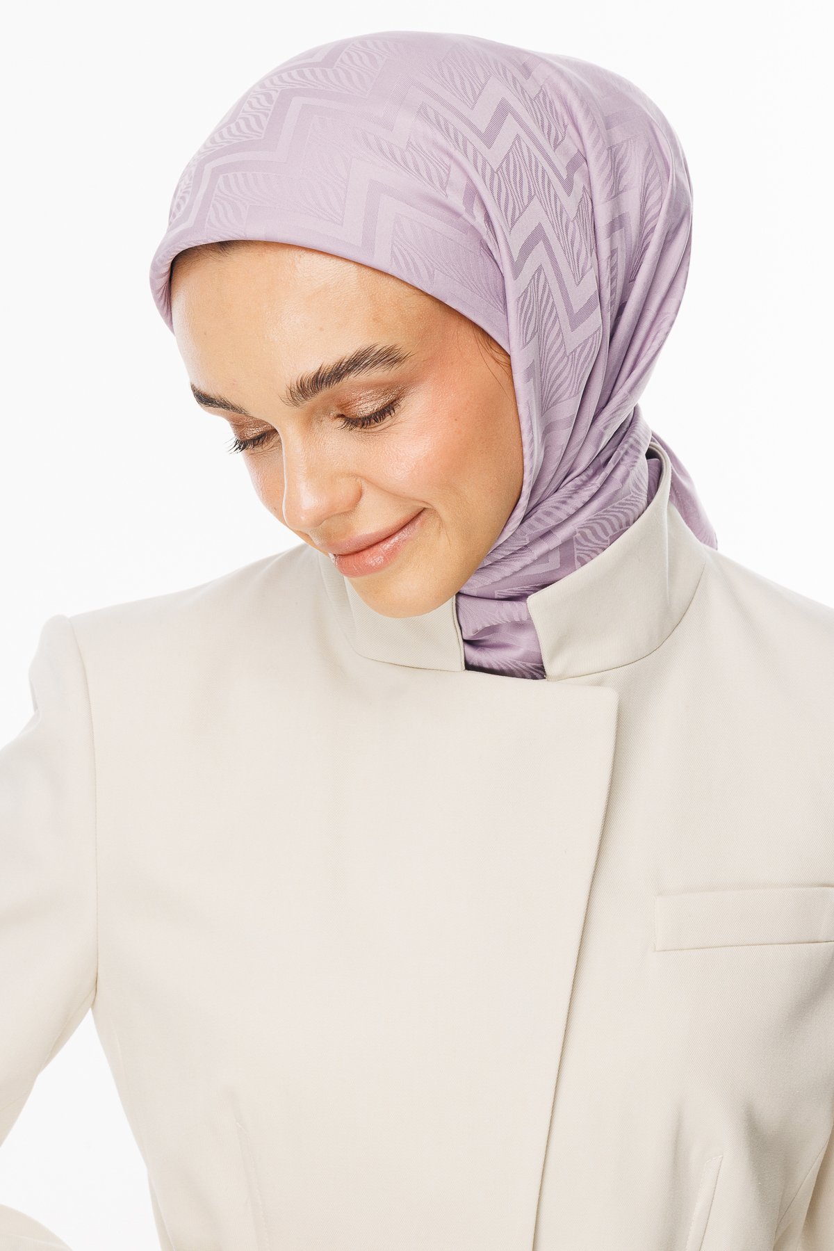 Viora Pattern Silky Jacquard Scarf