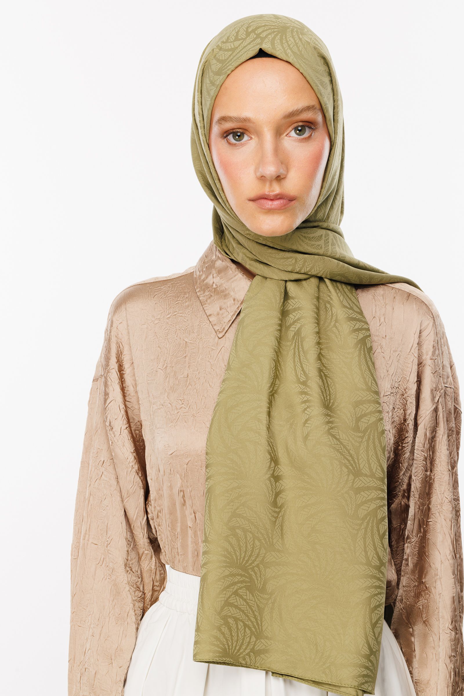 Artemis Pattern Silk Jacquard Hijab