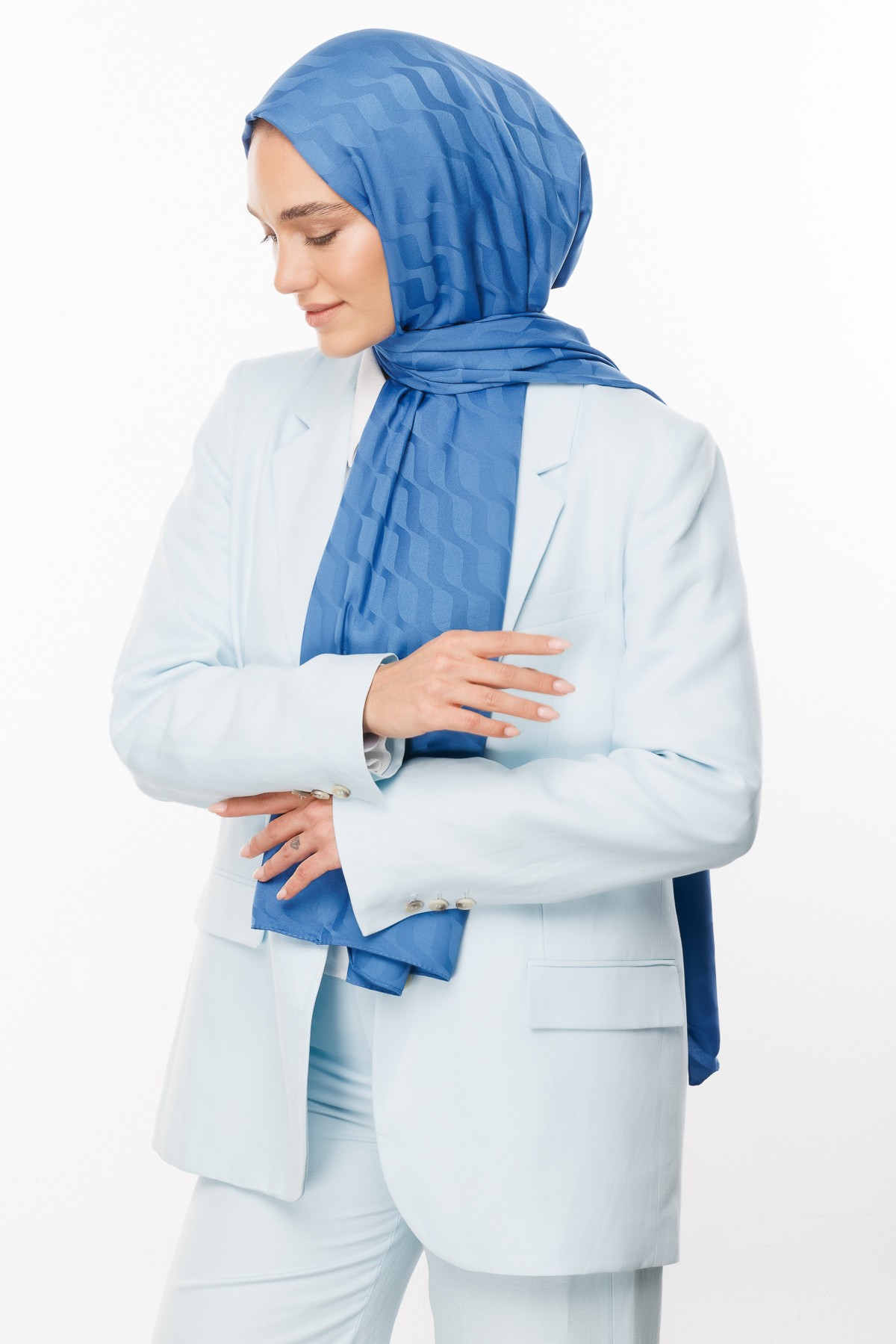 Wave Pattern Silky Jacquard Hijab