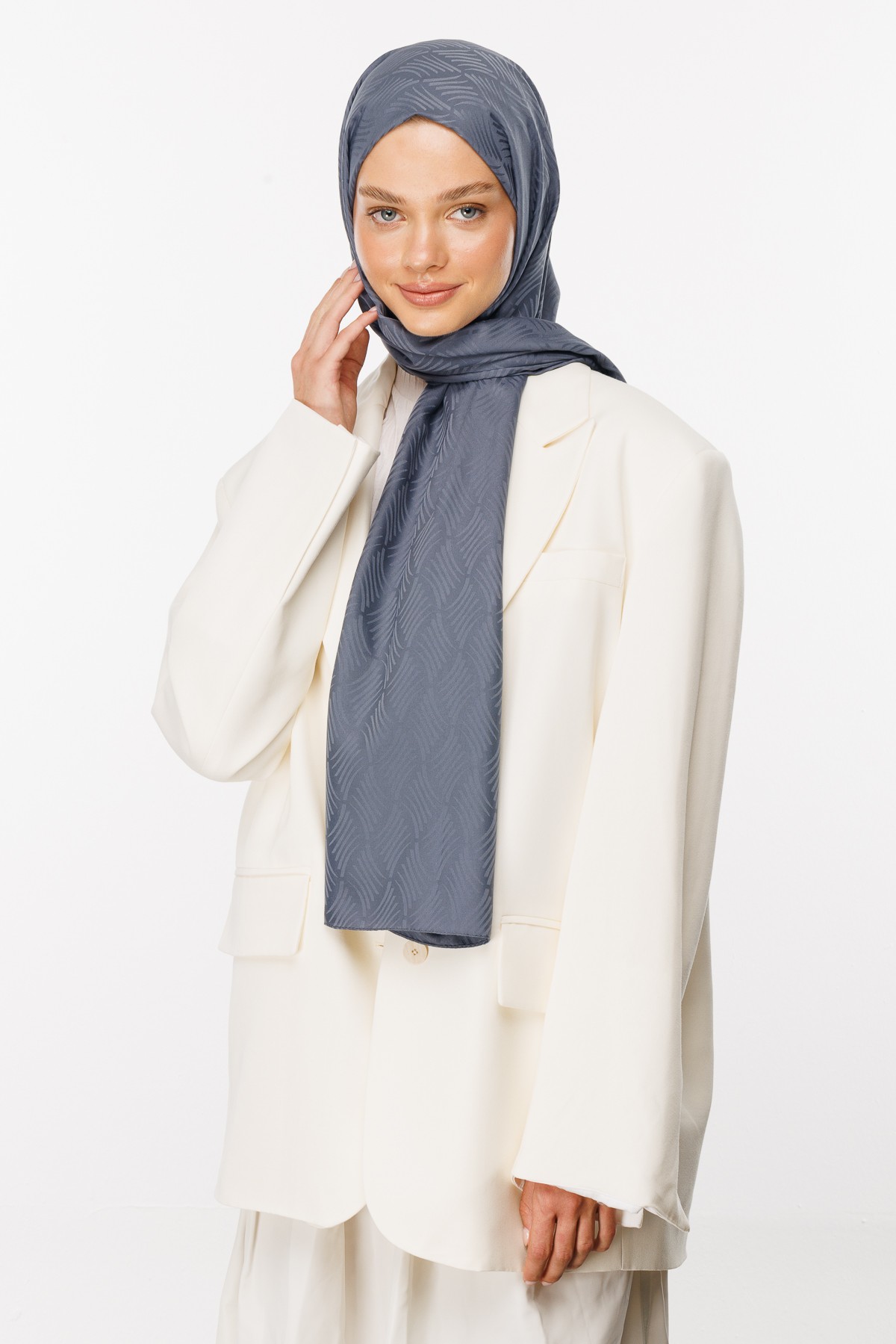 Aura Pattern Silk Jacquard Hijab