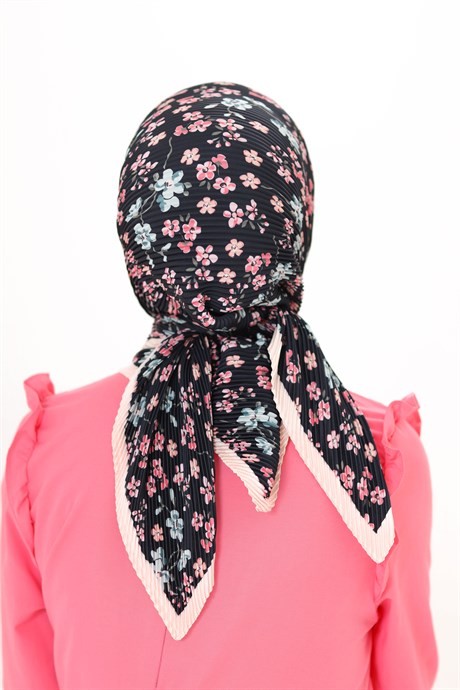 Jardin Pattern Pleated Scarf