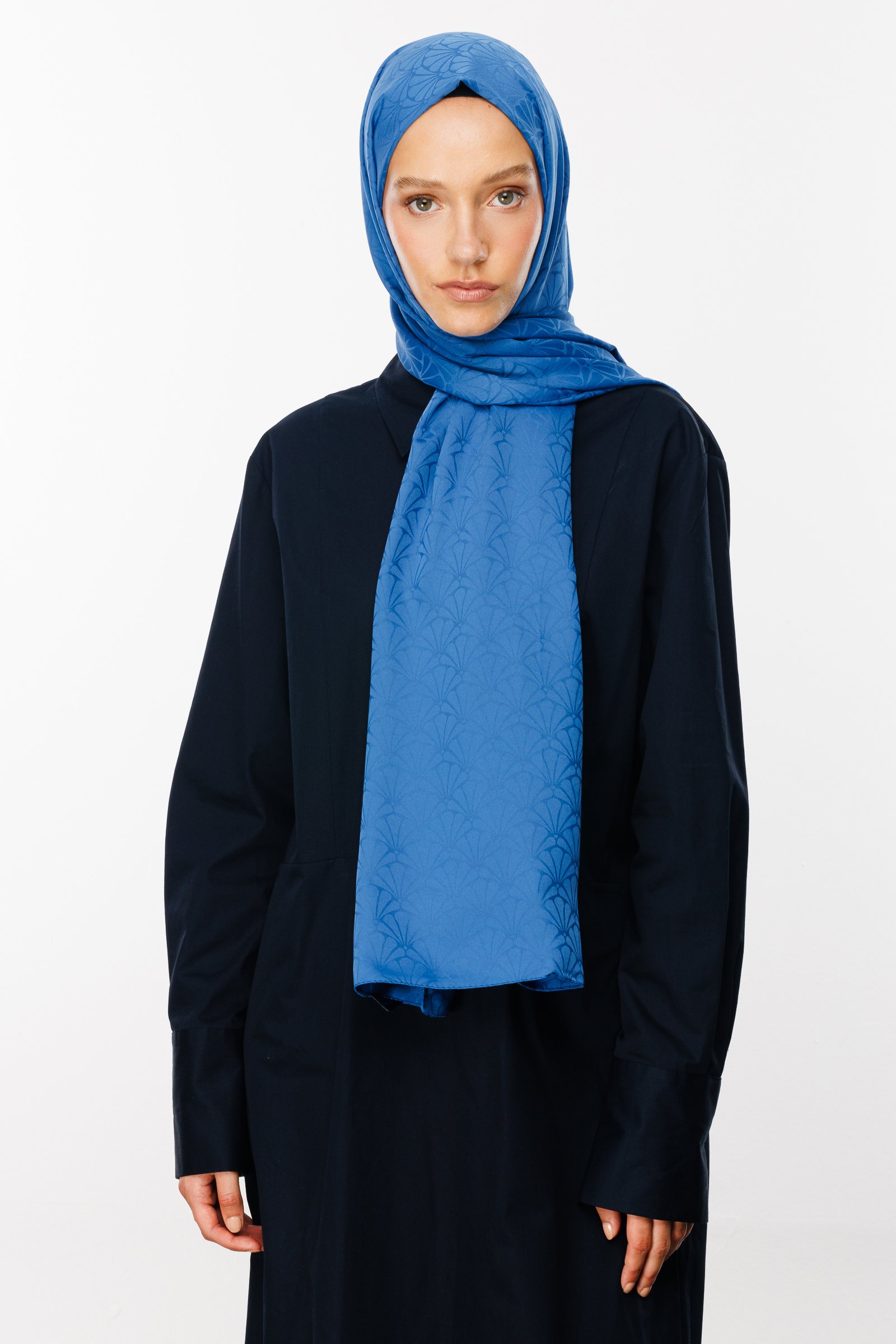 Lotus Pattern Silk Jacquard Shawl - İndigo