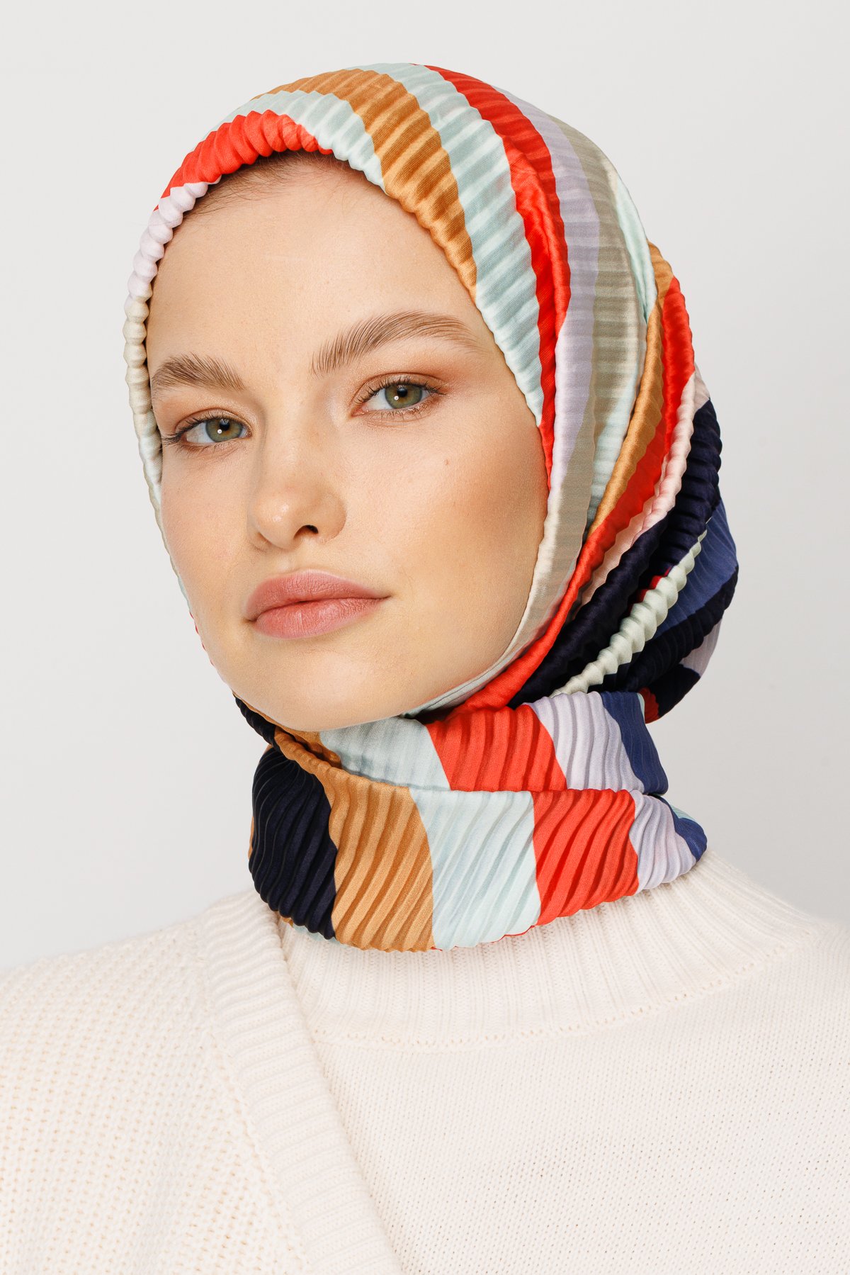 Akra Pattern Pleated Scarf - Orange