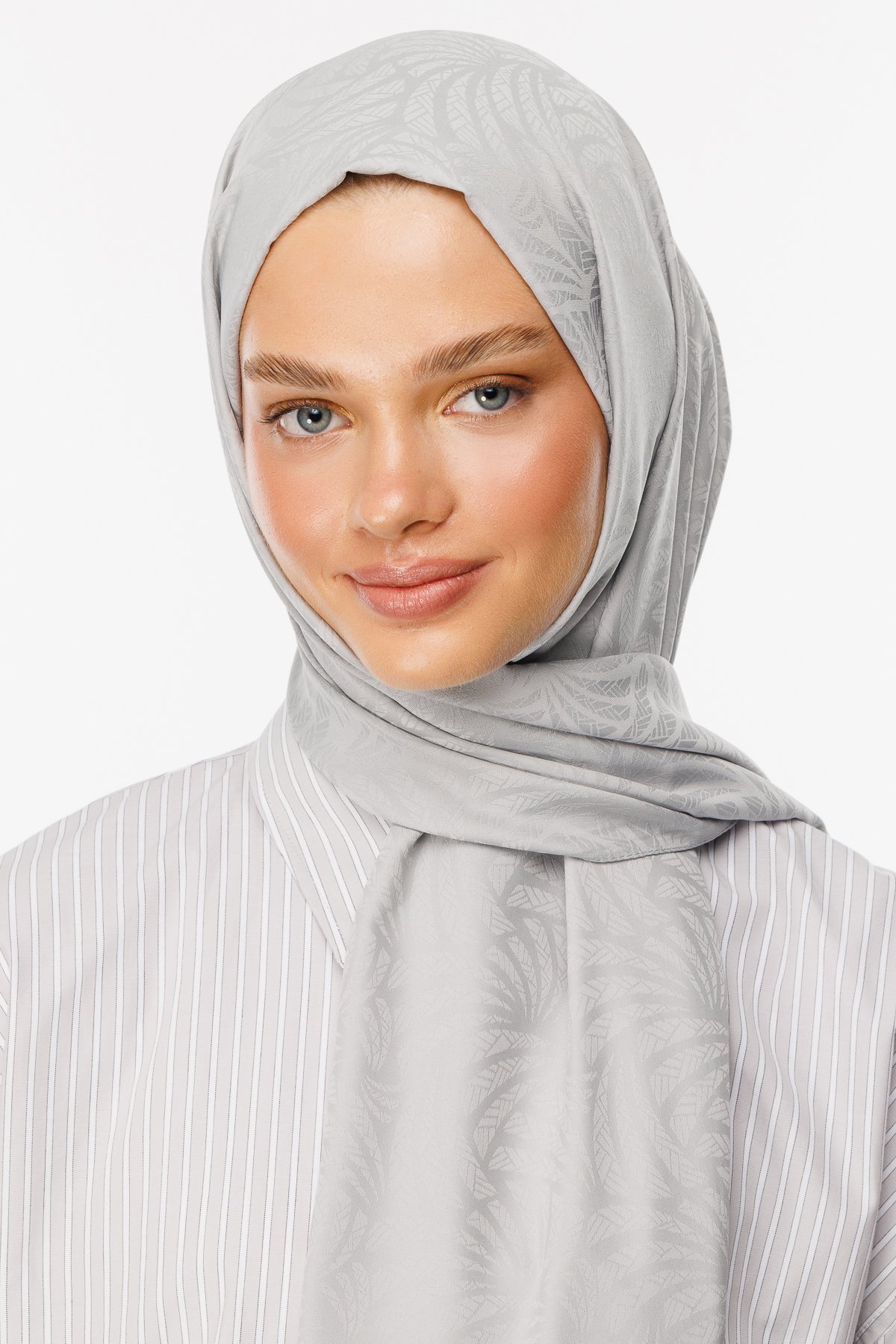 Artemis Pattern Silk Jacquard Hijab