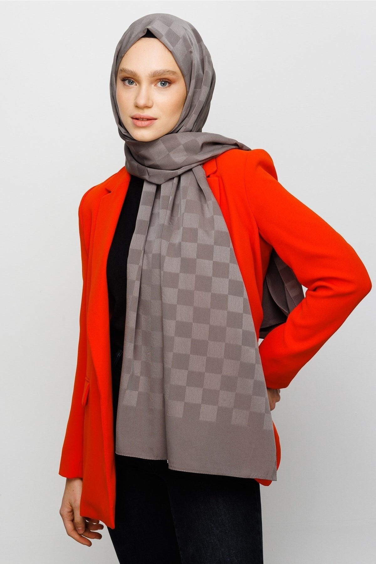 Checkers Pattern Silk Jacquard Shawl