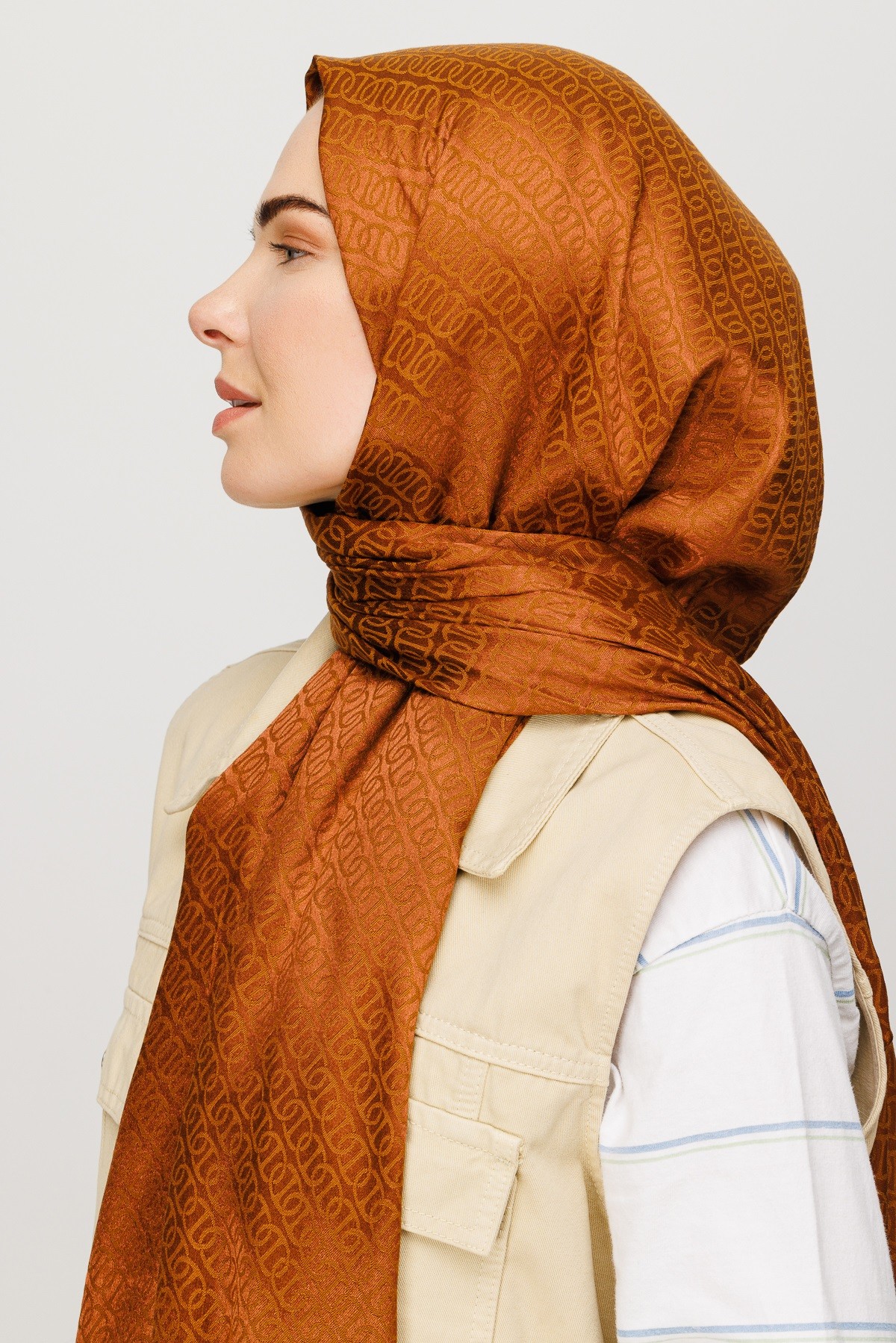 Forever Pattern Shiny Jacquard Hijab