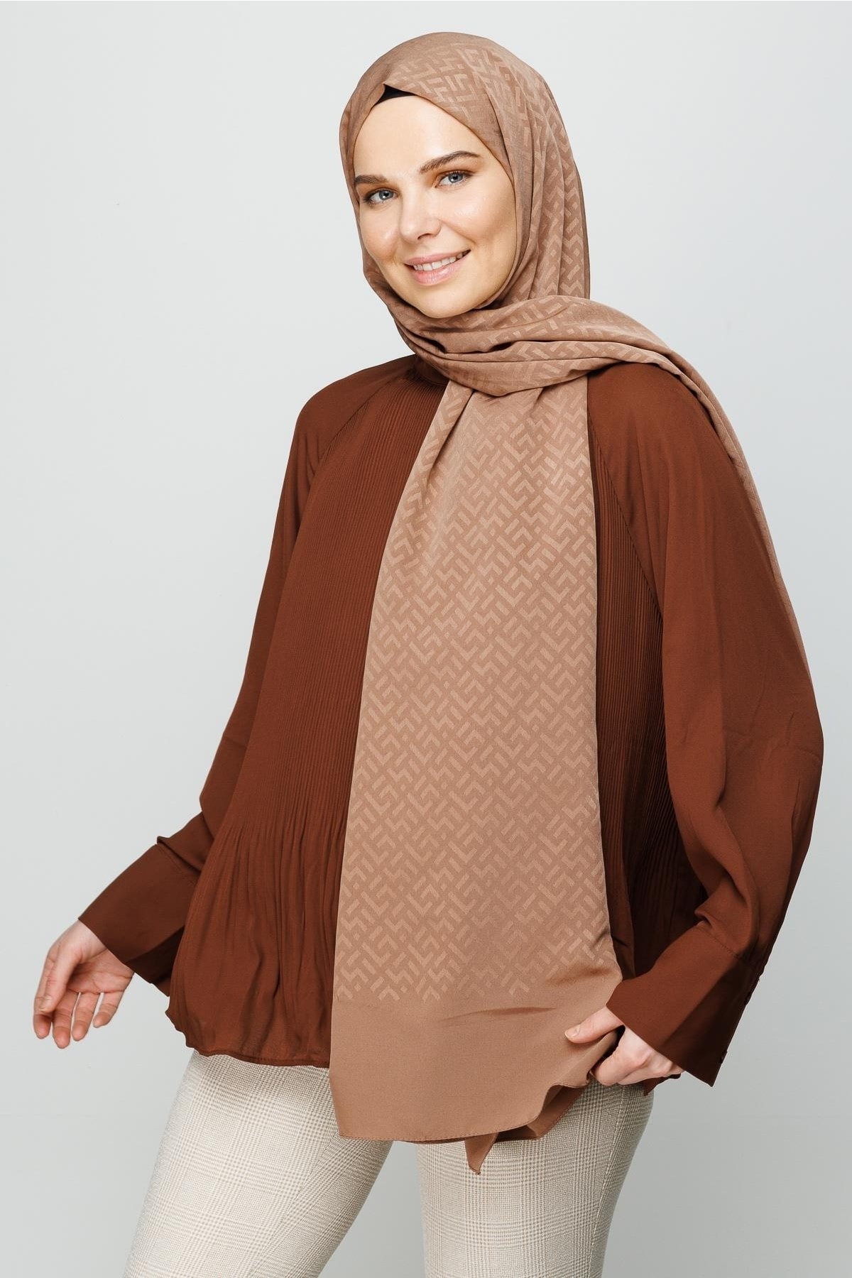 Z Pattern Silky Jacquard Hijab