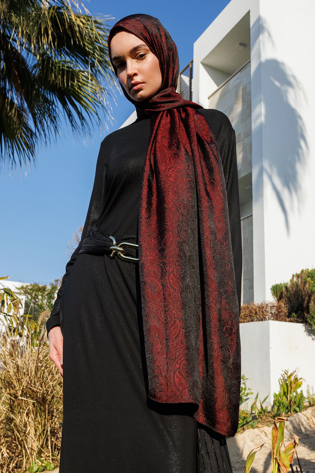 Moren Pattern Shine Line Shawl - Black-Burgundy