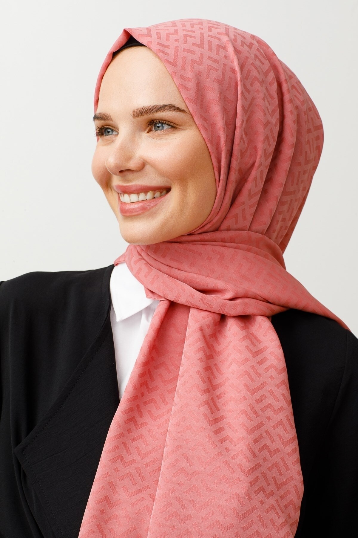 Pembe Z Desen İpeksi Jakar Şal