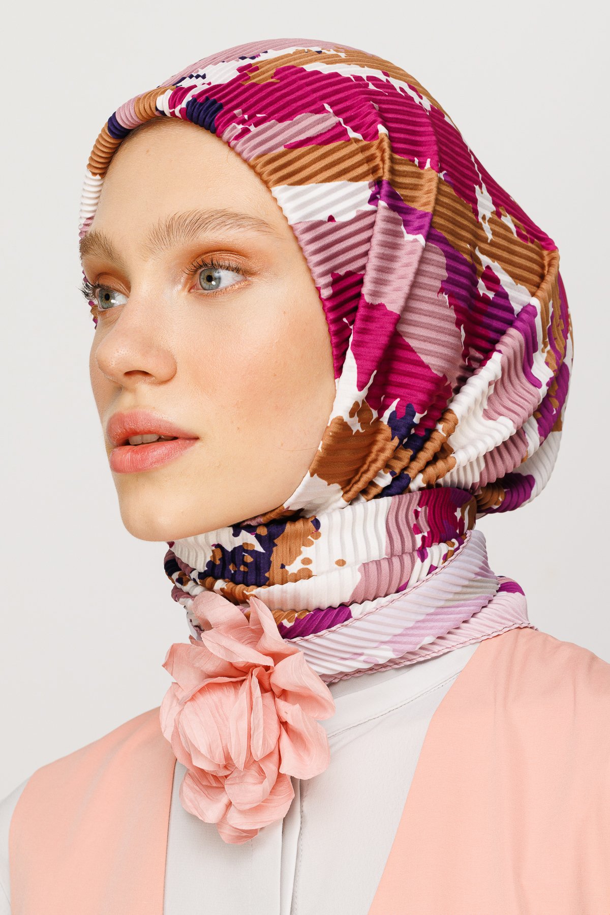 Batik Pattern Pleated Scarf - Soft Pink
