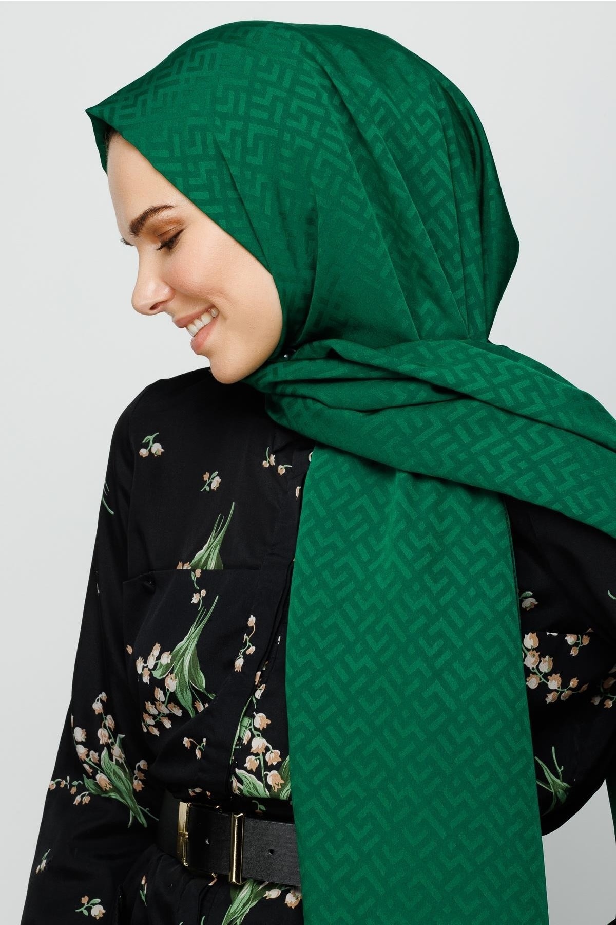 Z Pattern Silky Jacquard Hijab