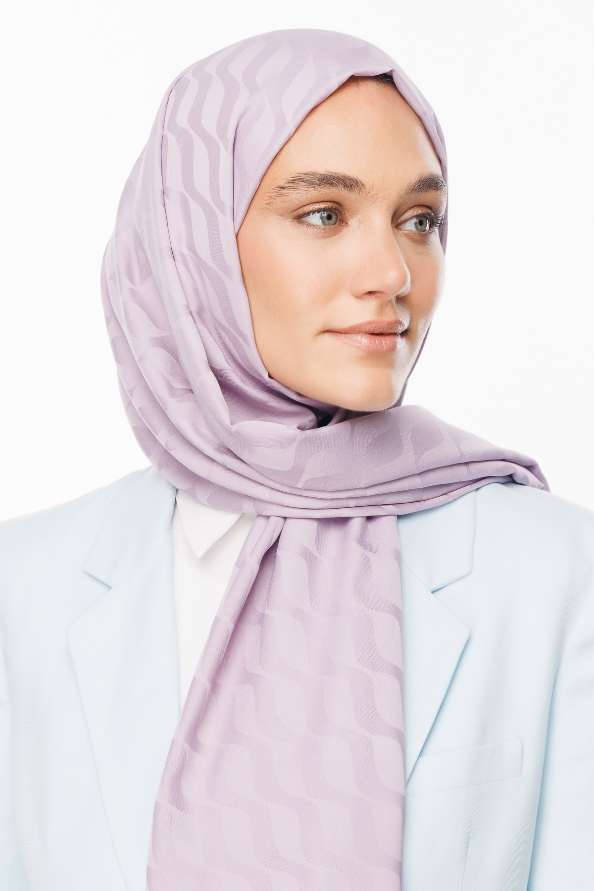 Wave Pattern Silky Jacquard Hijab