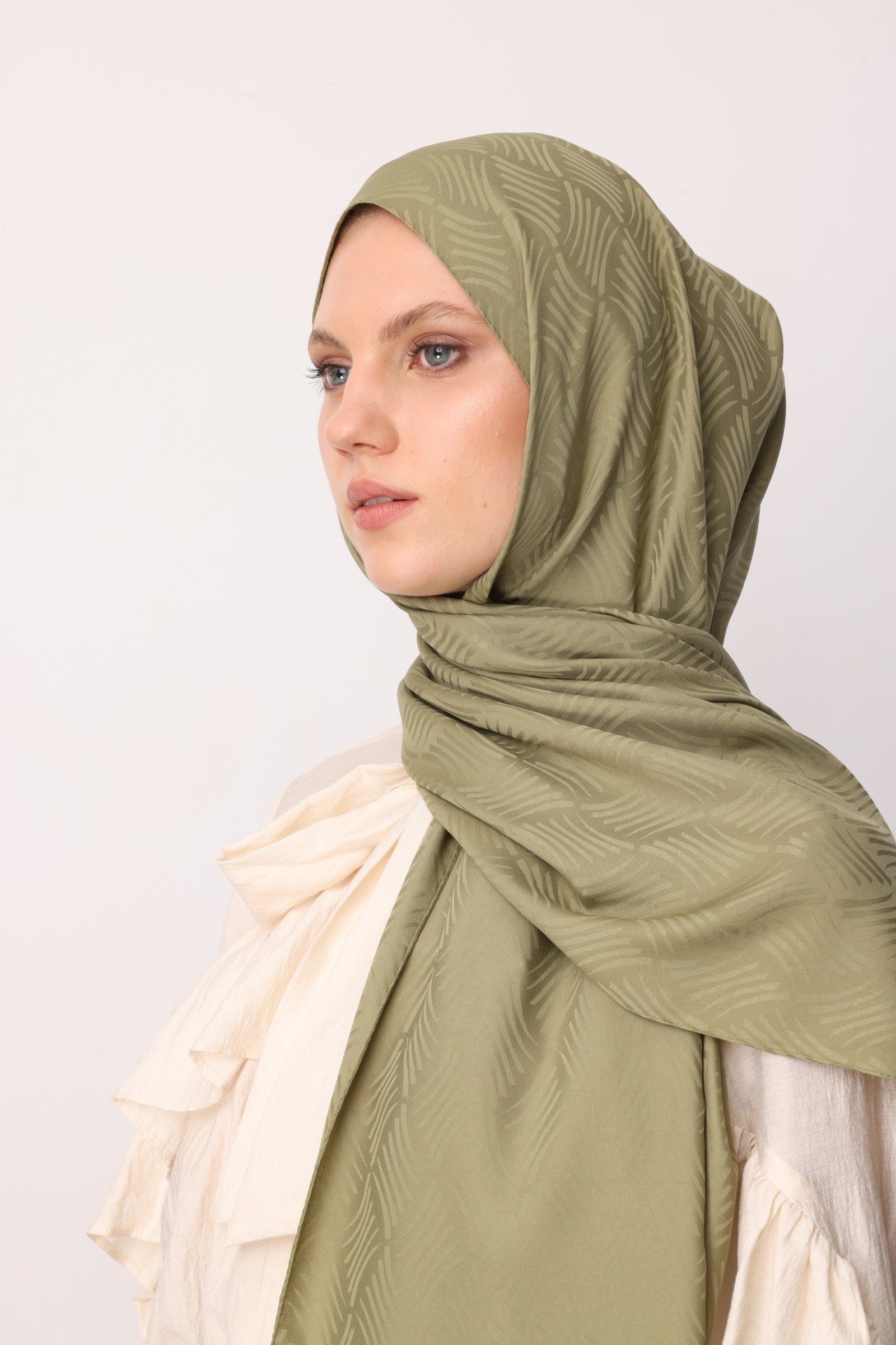 Aura Pattern Silk Jacquard Shawl - Soft Green