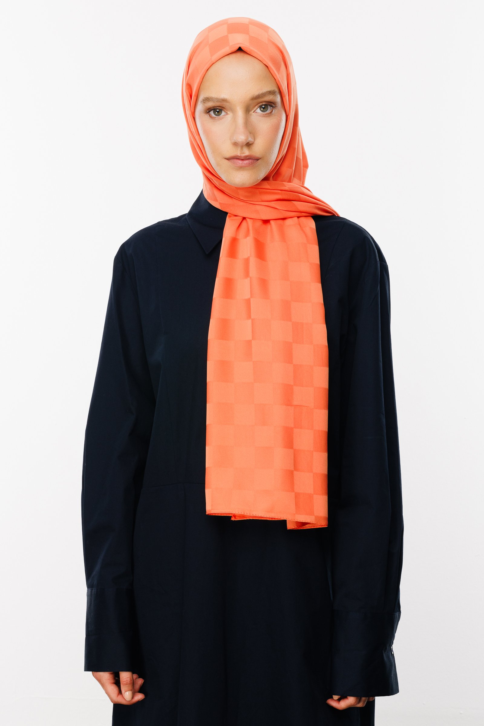 Checkers Pattern Silk Jacquard Hijab