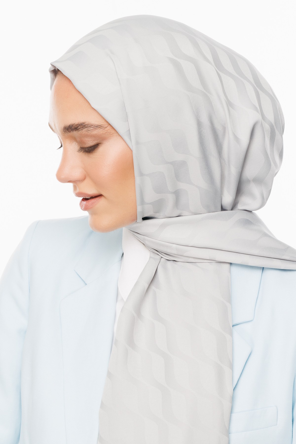 Wave Pattern Silky Jacquard Shawl - Cool Gray