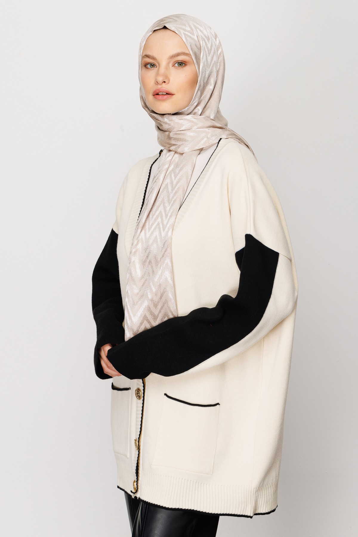 Gemustertes Glänzendes Jacquard Hijab