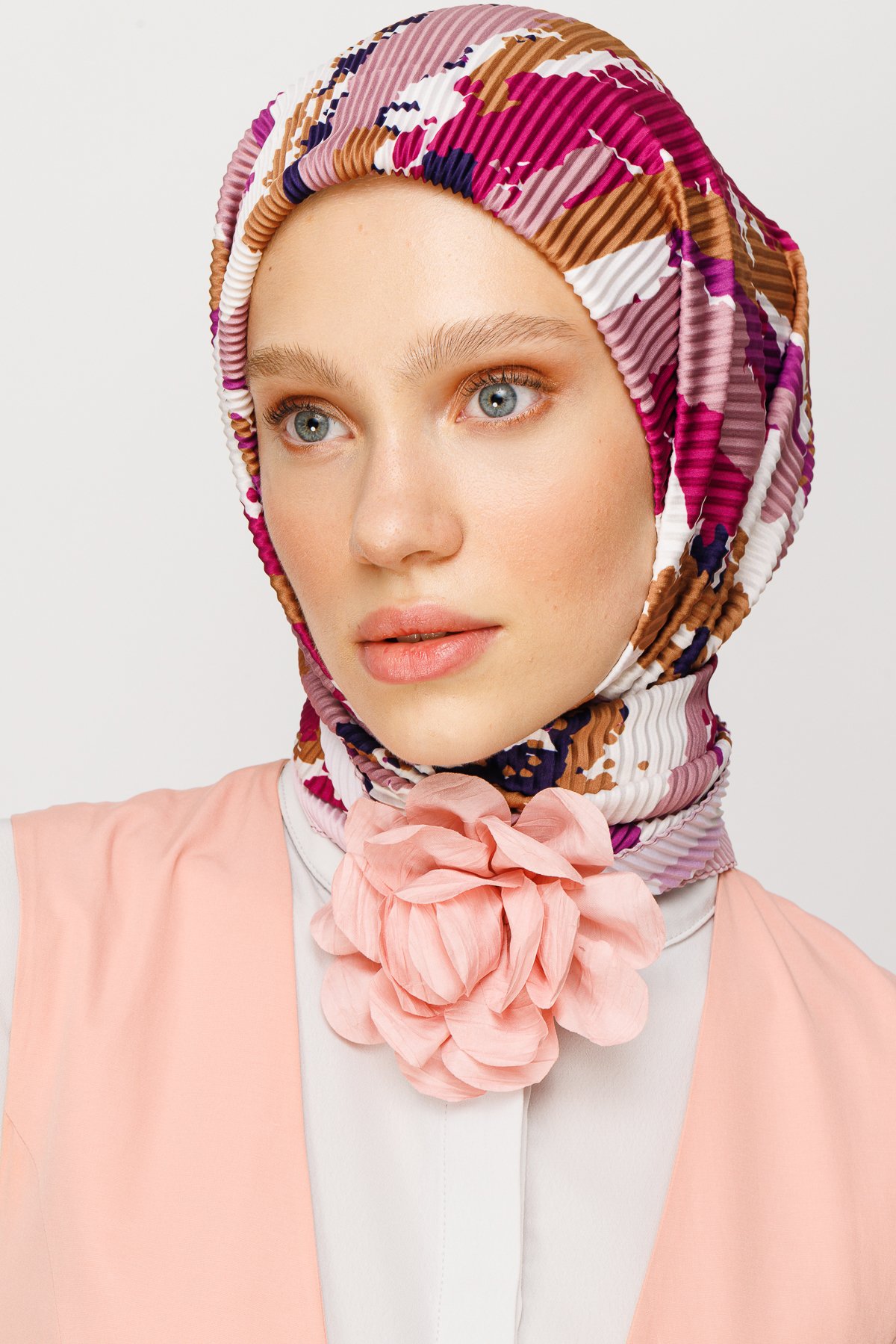 Batik Pattern Pleated Scarf - Soft Pink