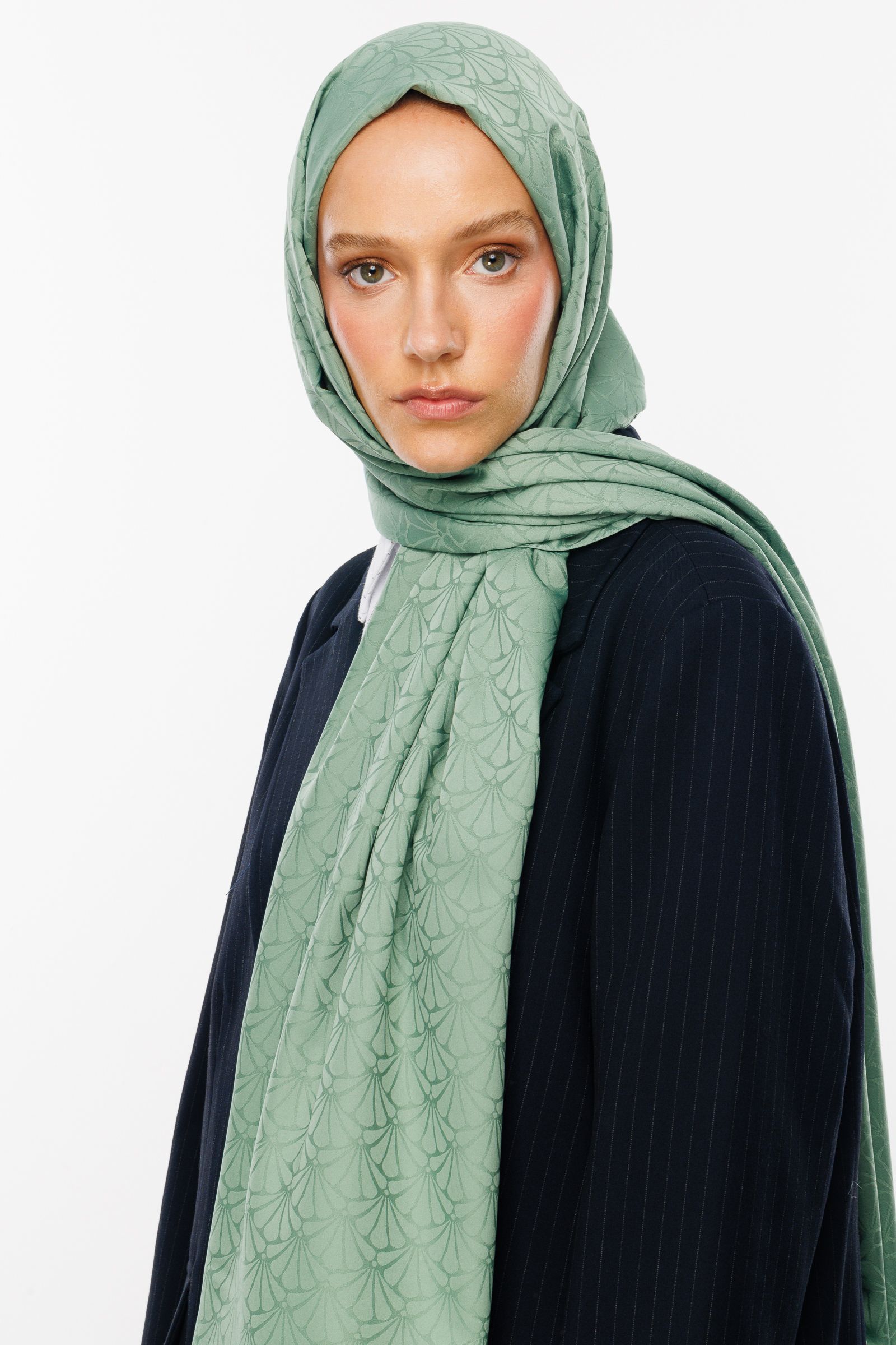 Lotus Pattern Silk Jacquard Shawl - Mold Green
