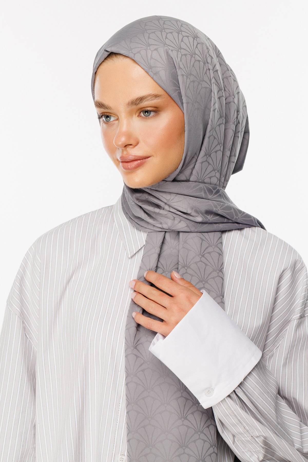 Lotus Pattern Silk Jacquard Shawl - Grey