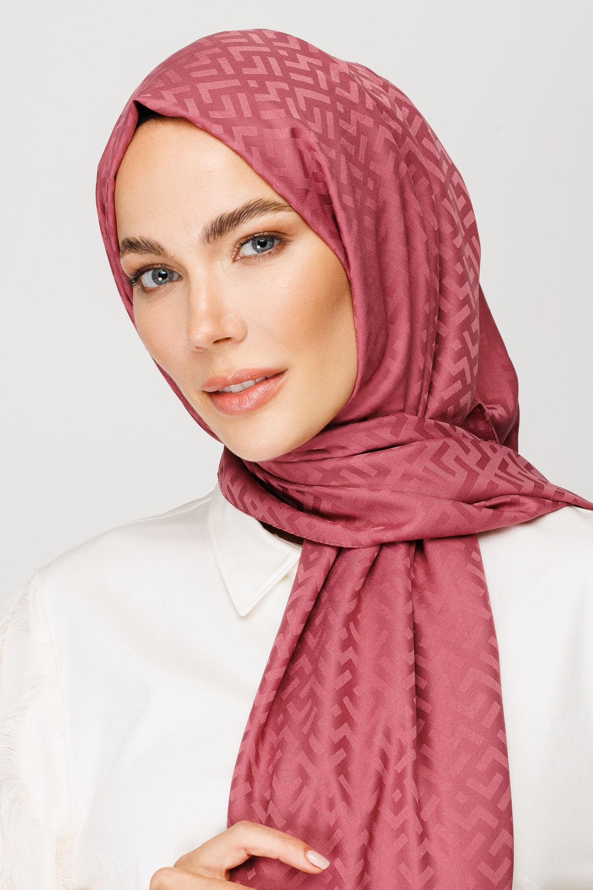 Z Pattern Silky Jacquard Shawl - Dried Rose