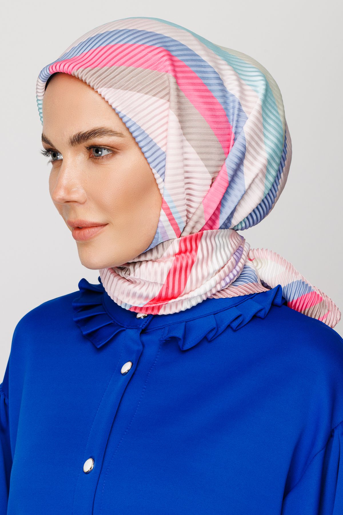 Akra Pattern Pleated Scarf - Ice Blue