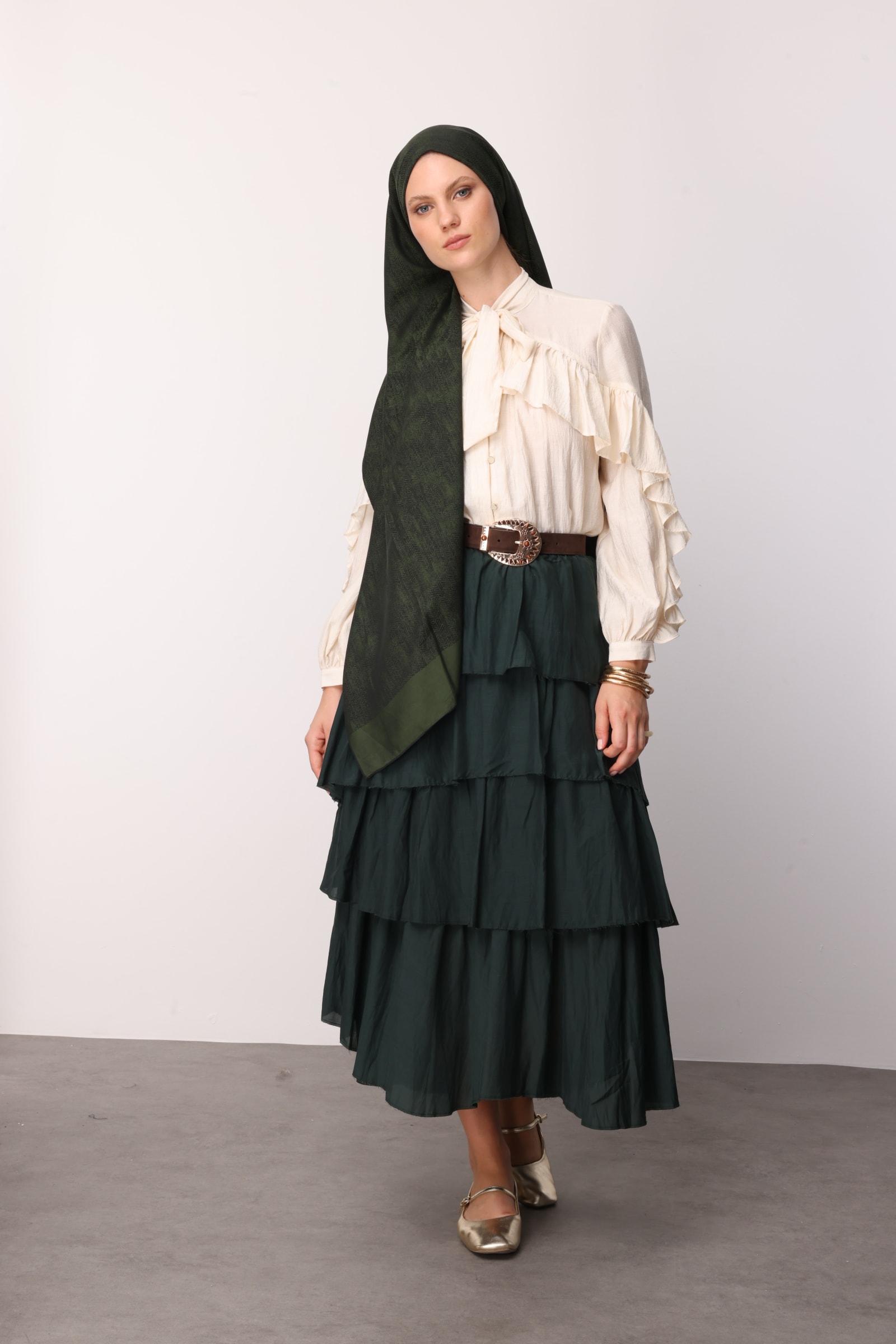 Sahra-Pattern Reversible Shawl - Black-Khaki