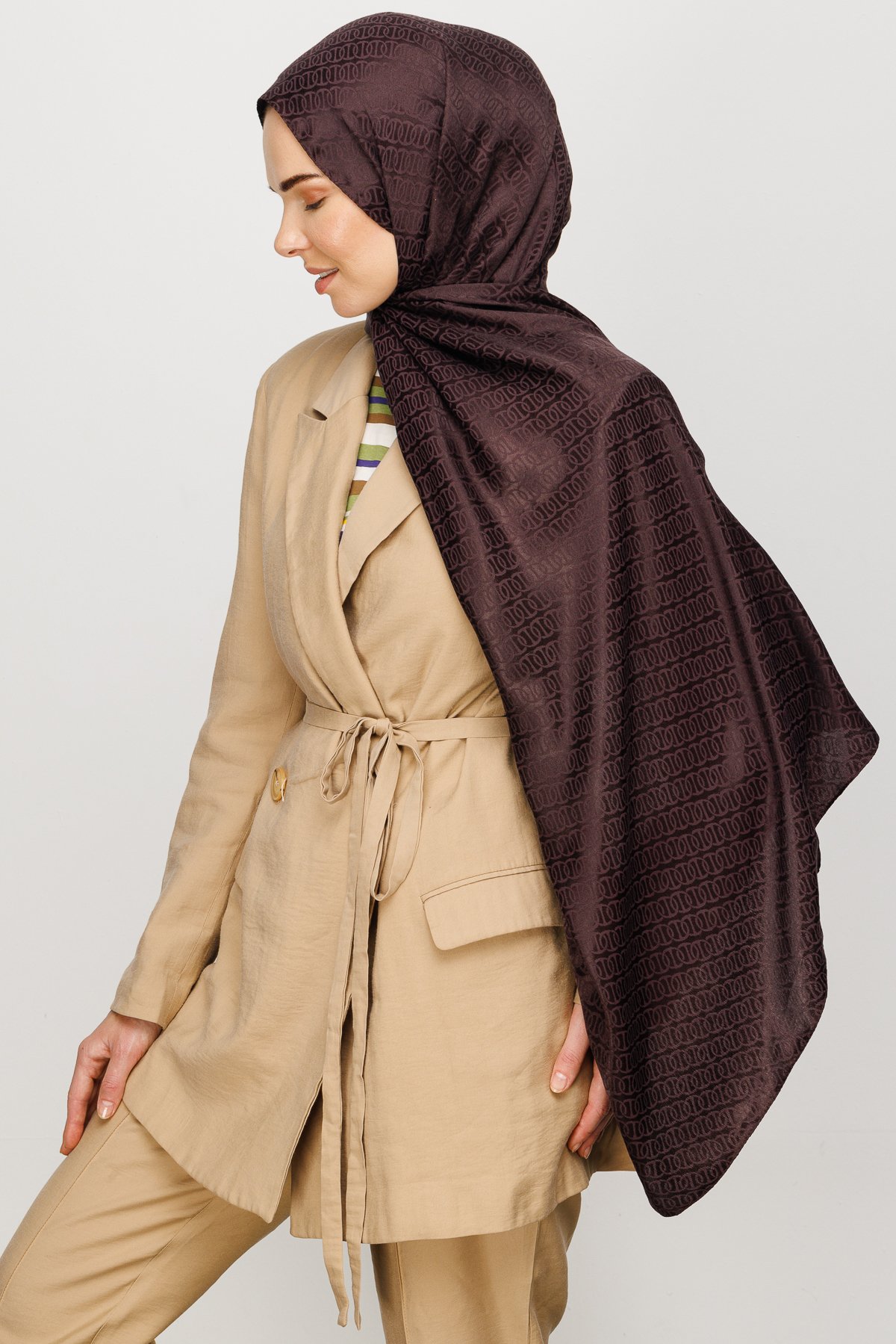 Gemustertes Glänzendes Jacquard Hijab