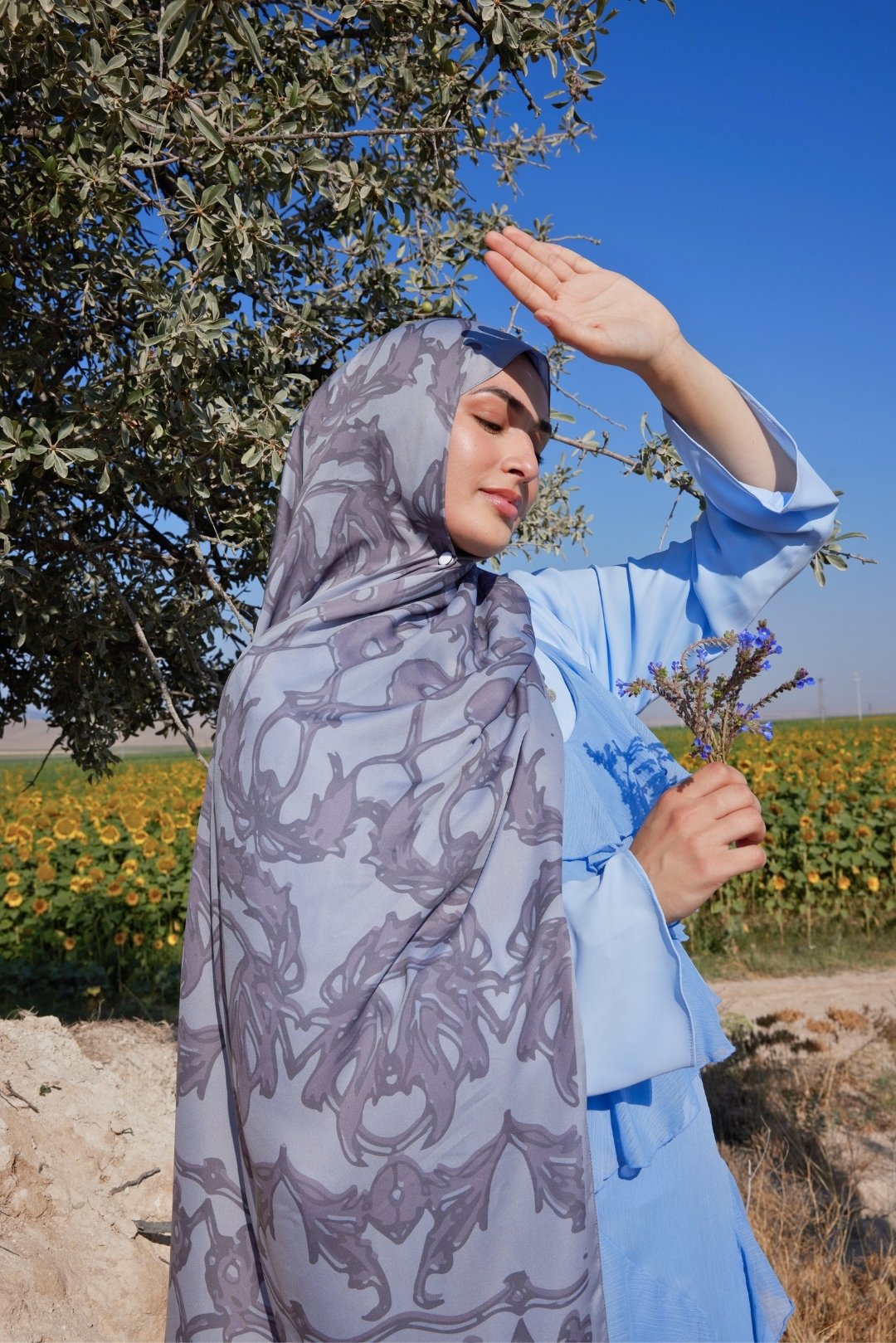 Yaren Desen Sakura İpek Şal - Light Grey