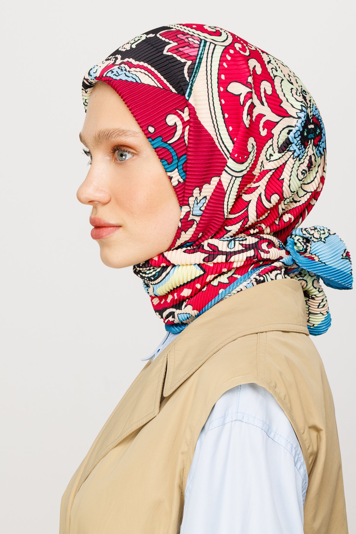 40 Patch Pattern Pleated Scarf - Cherry Bruise