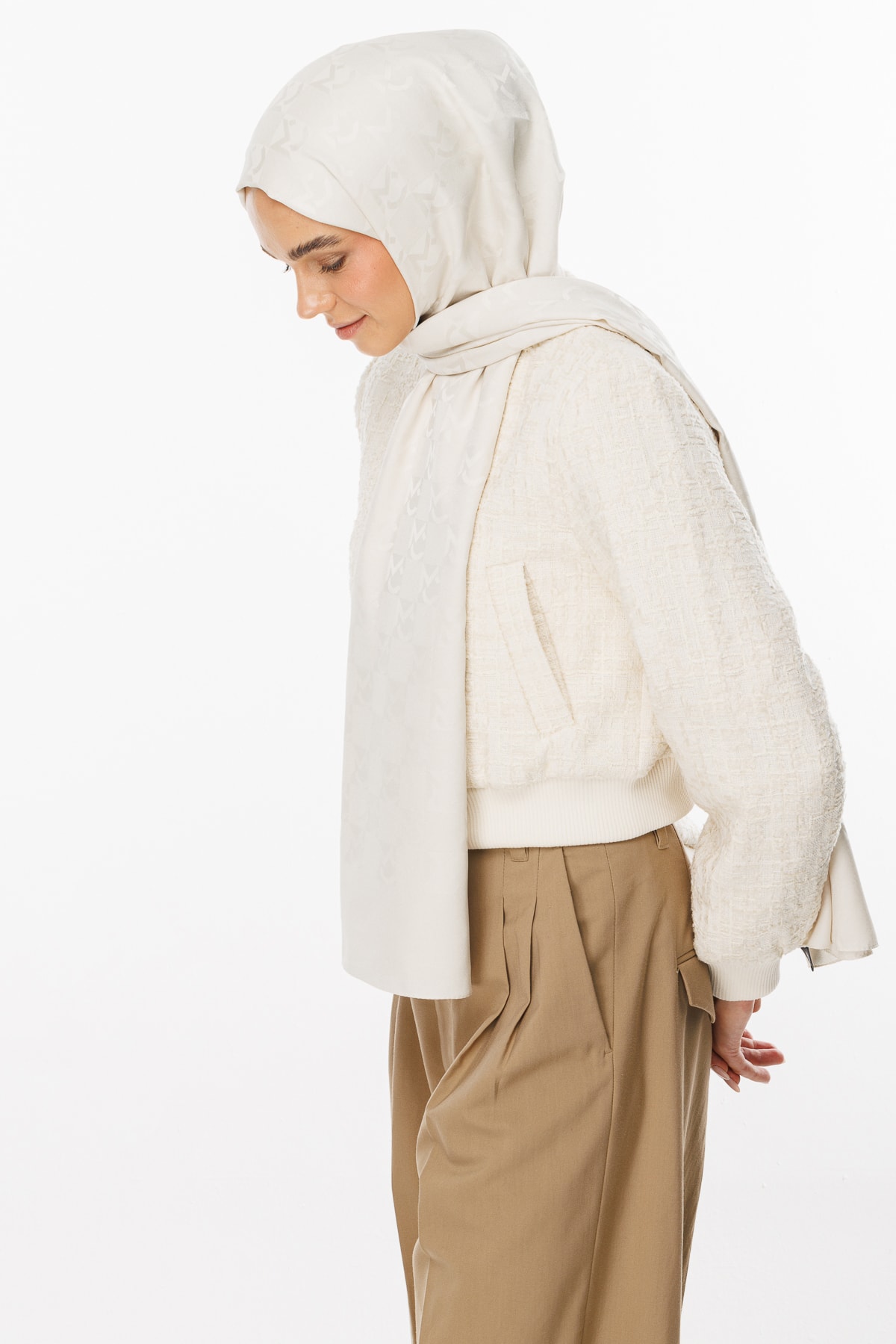 MC Pattern Jacquard Shawl - Pearl