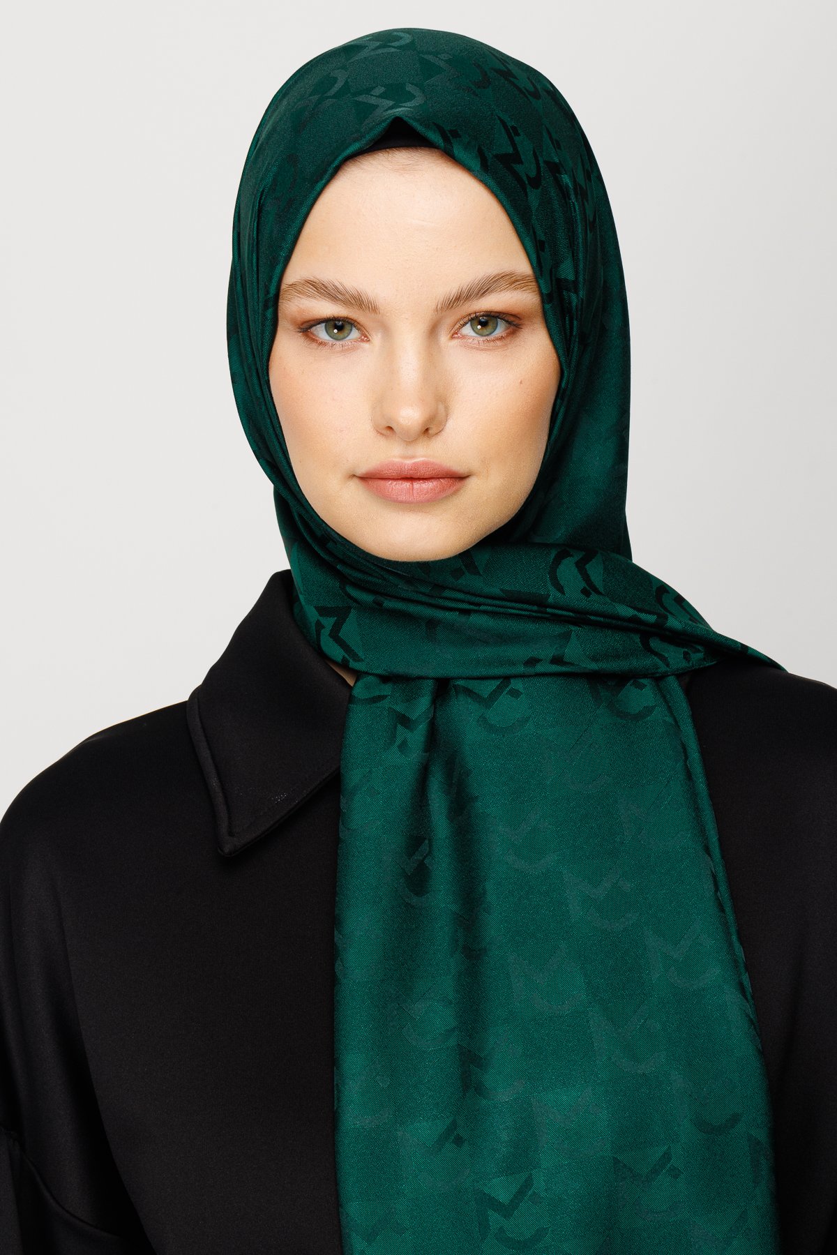 MC Pattern Jacquard Shawl - Emerald