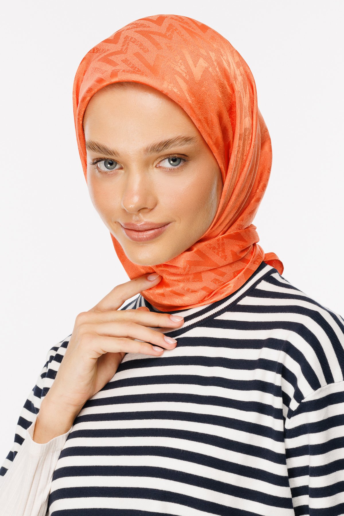 Nova Pattern Luxury Jacquard Scarf - Puppies Mouth