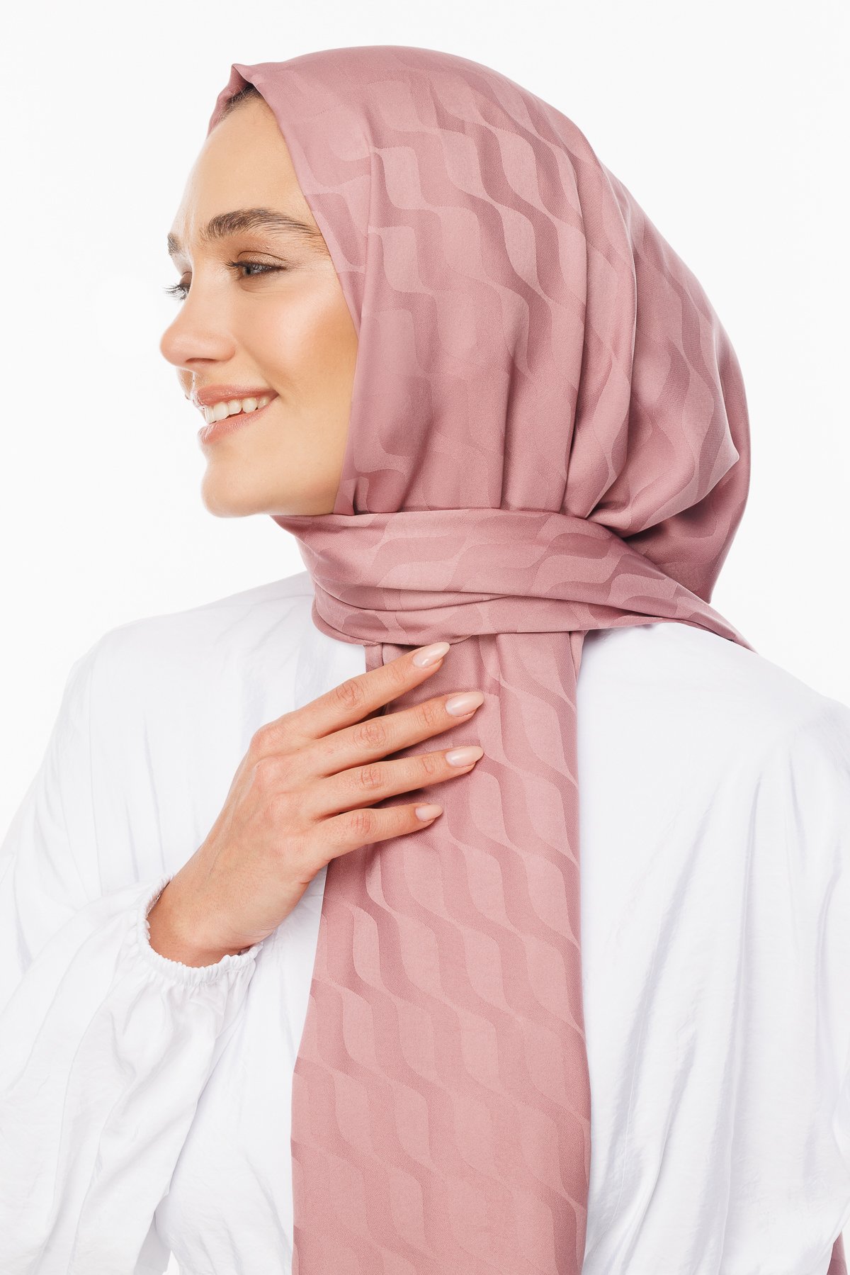 Wave Pattern Silky Jacquard Hijab