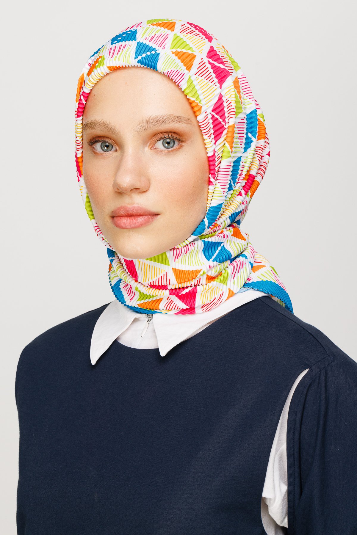 Prism Pattern Pleated Scarf - Blue