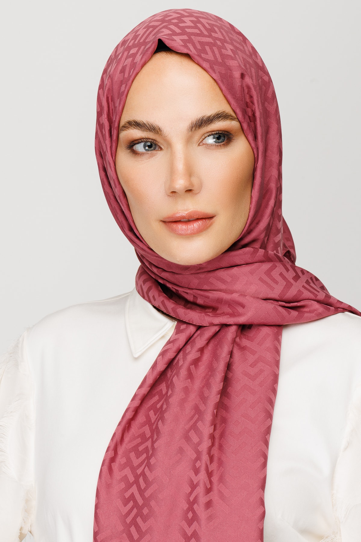 Z Pattern Silky Jacquard Shawl - Dried Rose