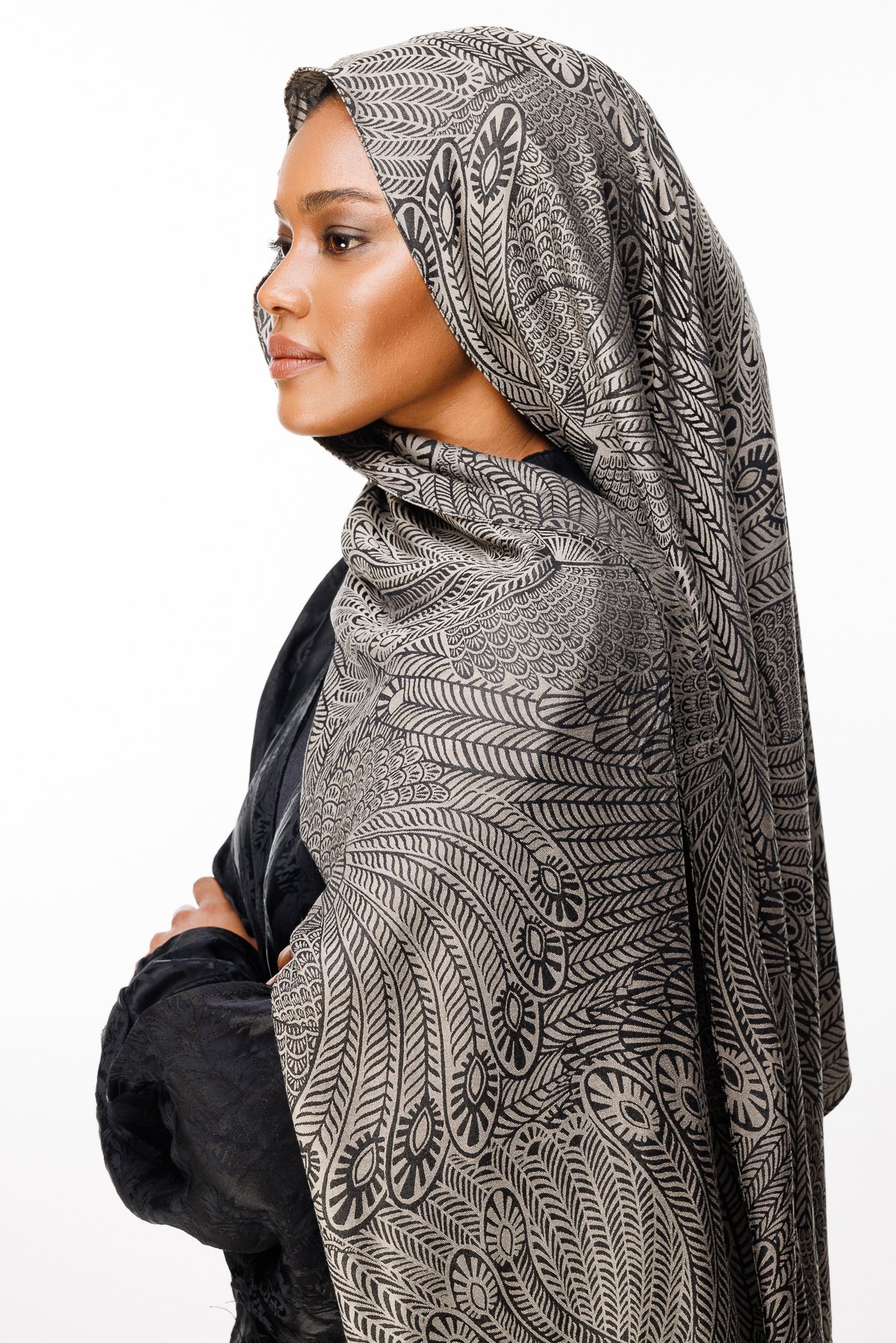 Mayra Pattern Double-Sided Shawl - Black-Beige
