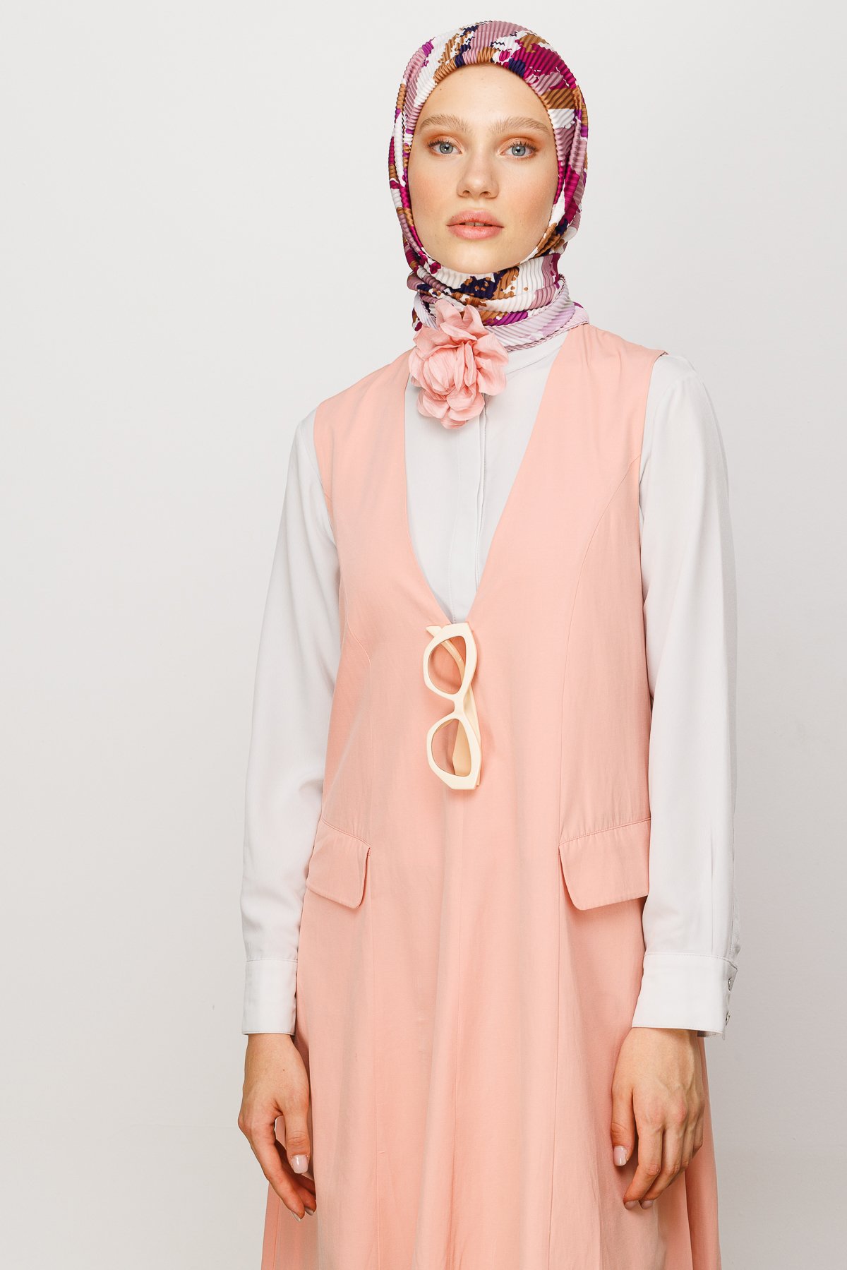 Batik Pattern Pleated Scarf - Soft Pink