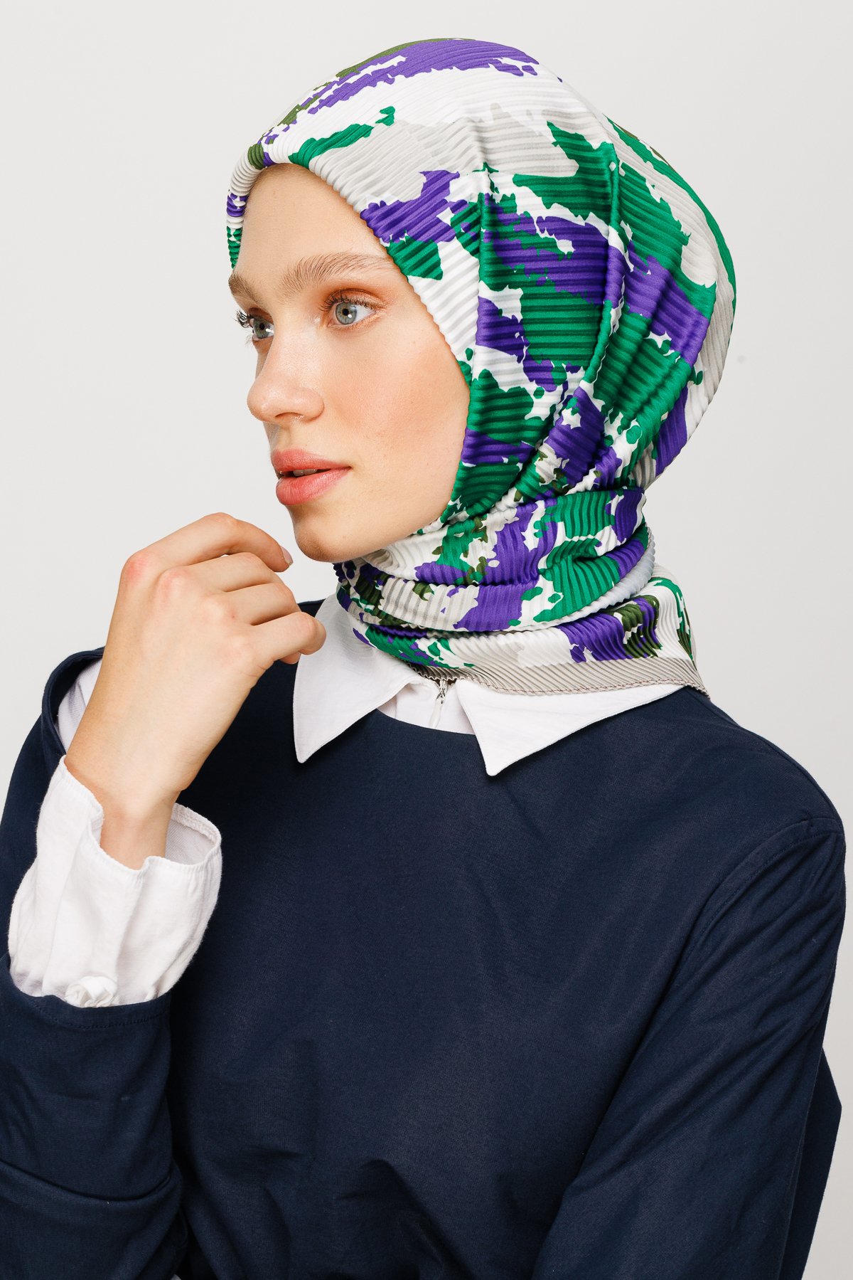 Batik Pattern Pleated Scarf - Benetton Green