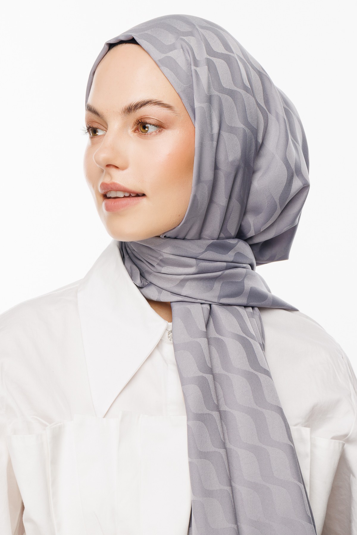 Wave Pattern Silky Jacquard Hijab