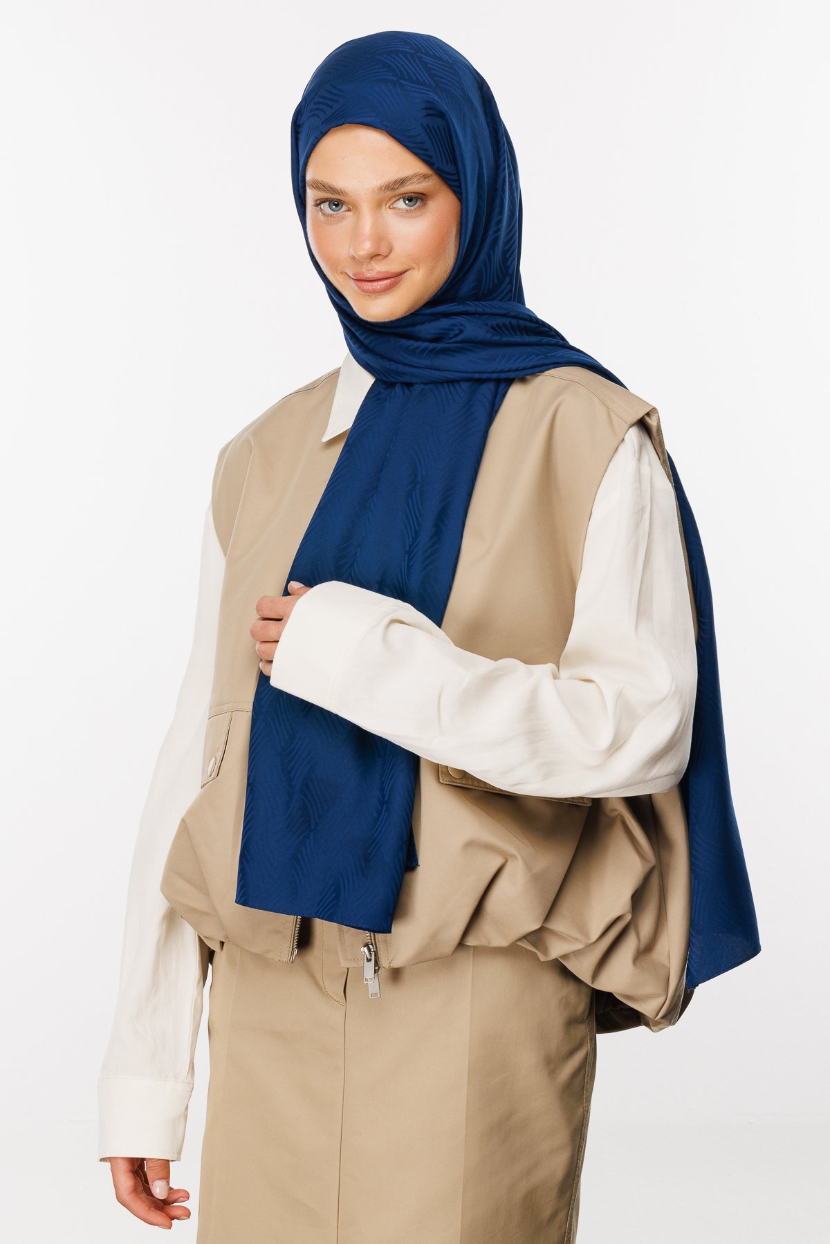Aura Pattern Silk Jacquard Shawl - Navyblue