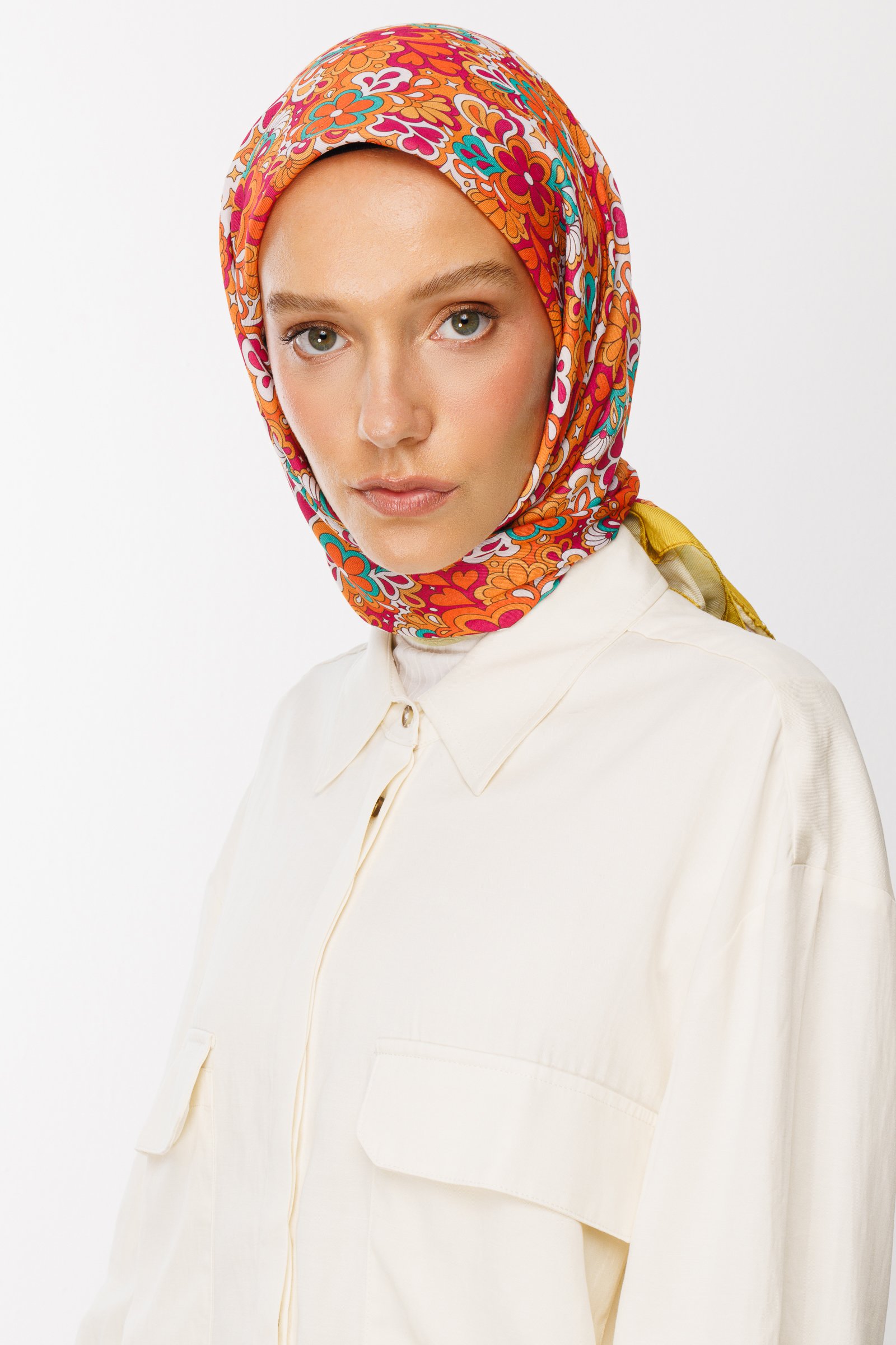 Daisy Pattern Digital Soft Scarf - Saffron