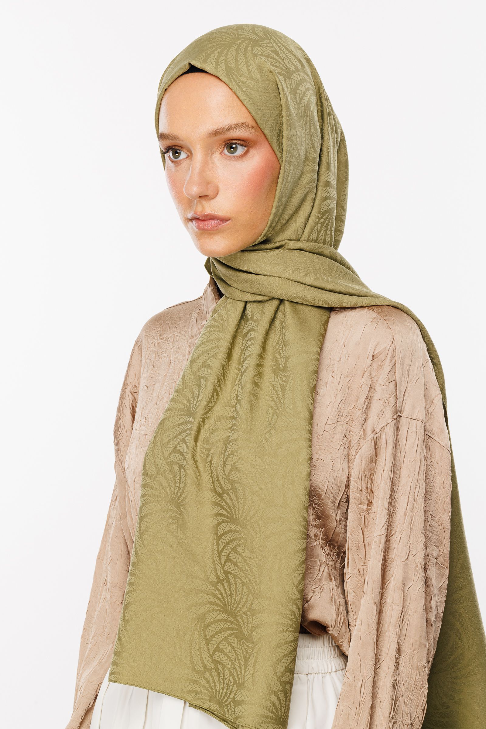 Artemis Pattern Silk Jacquard Hijab