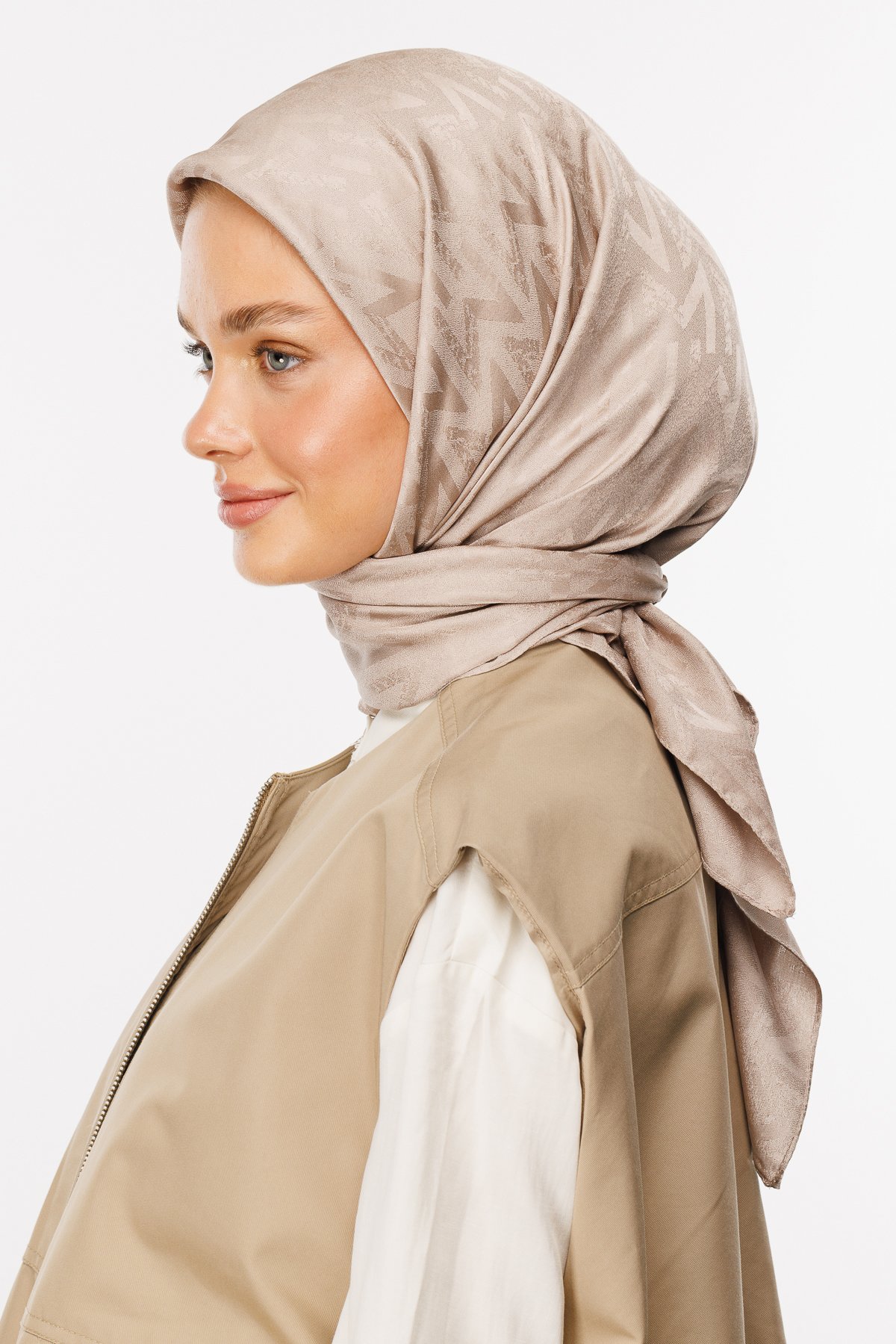 Nova Pattern Luxury Jacquard Scarf - Beige