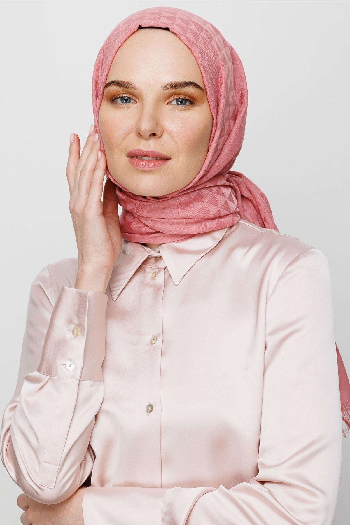 Prism Pattern Cotton Jacquard Hijab