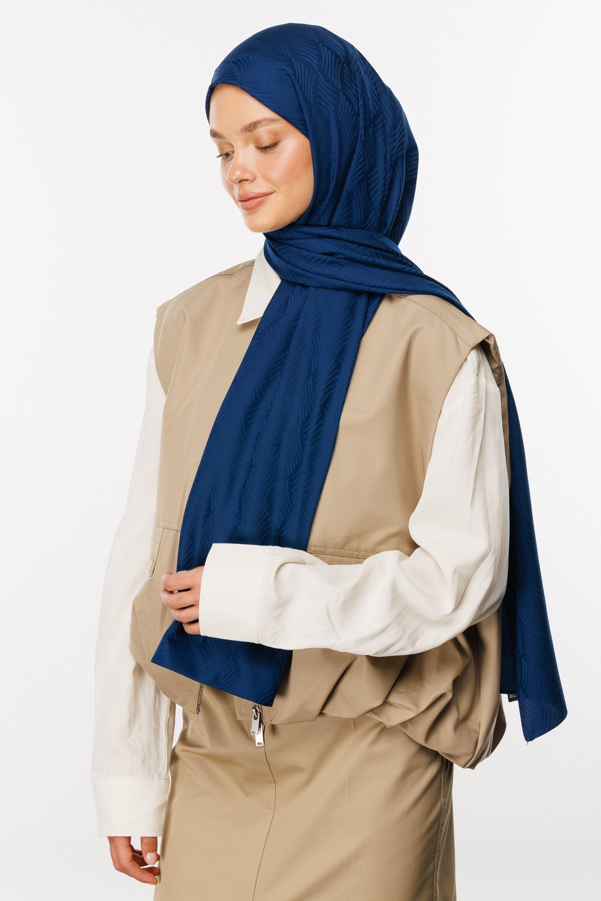 Aura Pattern Silk Jacquard Shawl - Navyblue