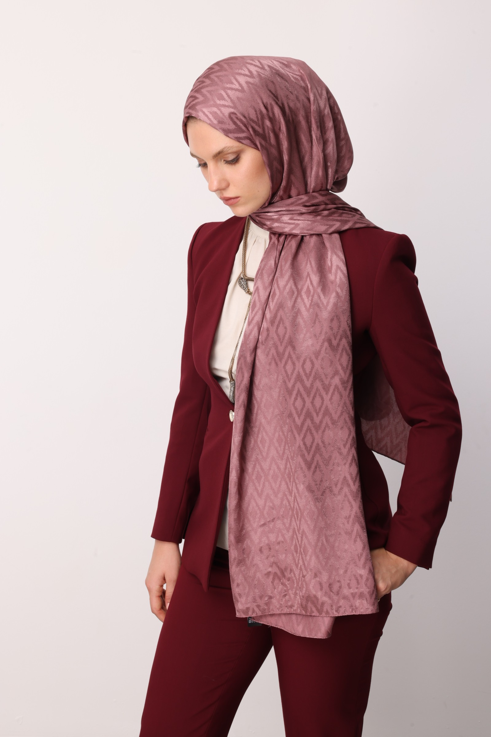 Shiny Check-Pattern Jacquard Shawl - Dried Rose